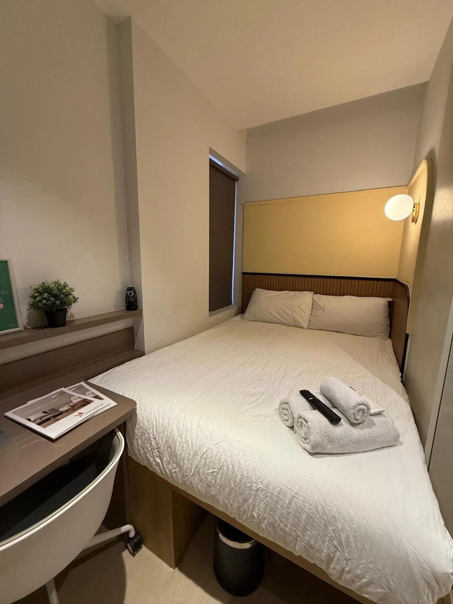 Bed in ISA Hotel Amber Road