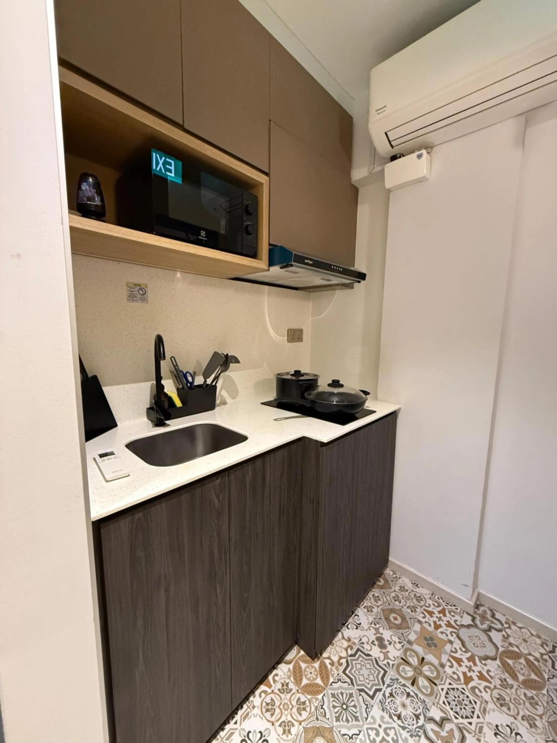 Kitchen or kitchenette in ISA Hotel Amber Road