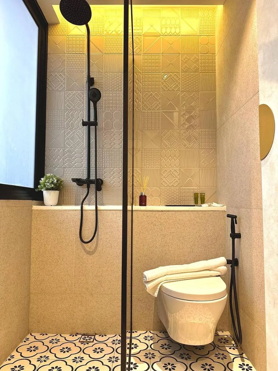 Shower in ISA Hotel Amber Road