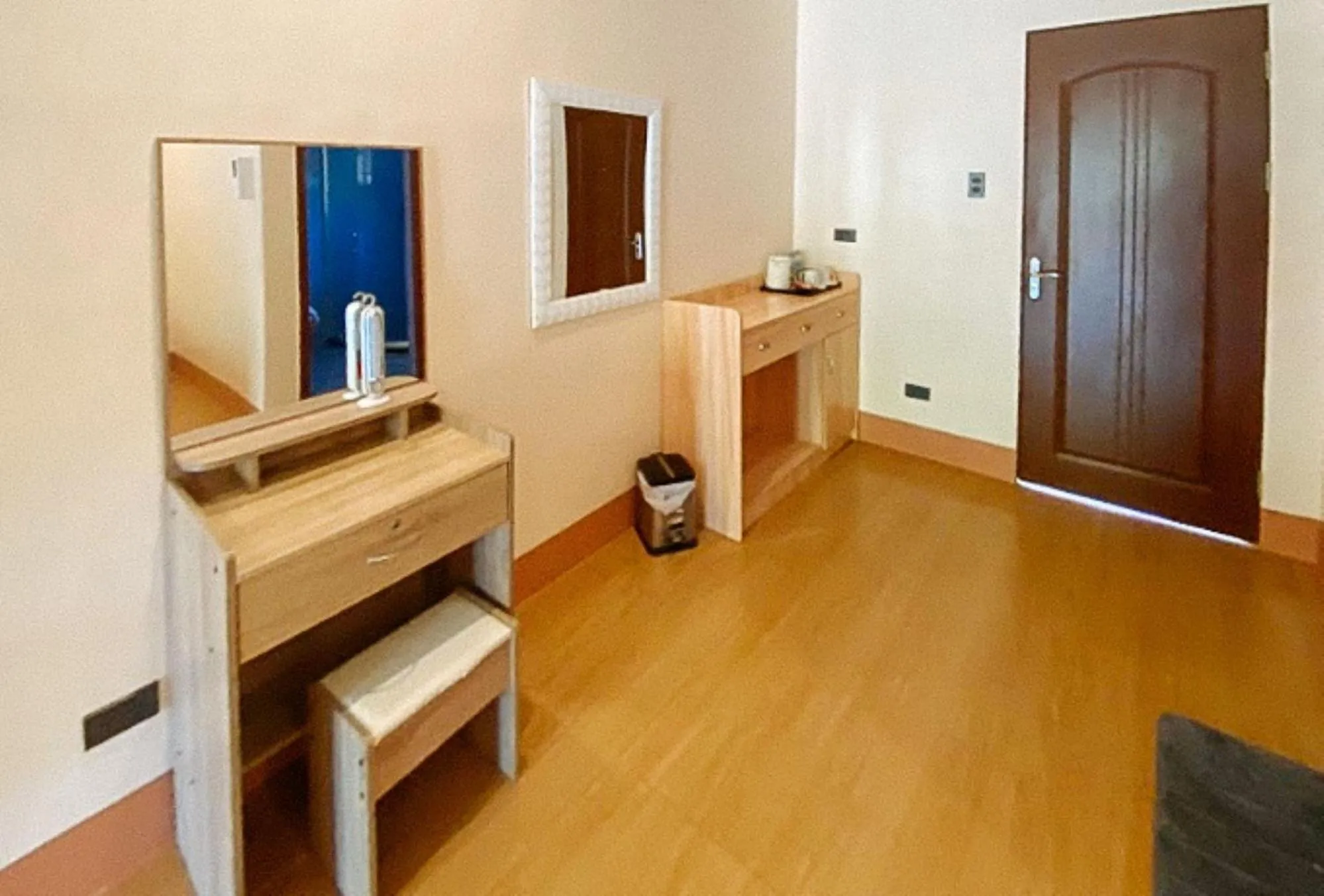 Photo of the whole room in RedDoorz Premium at Ocean Heaven Resort Cebu