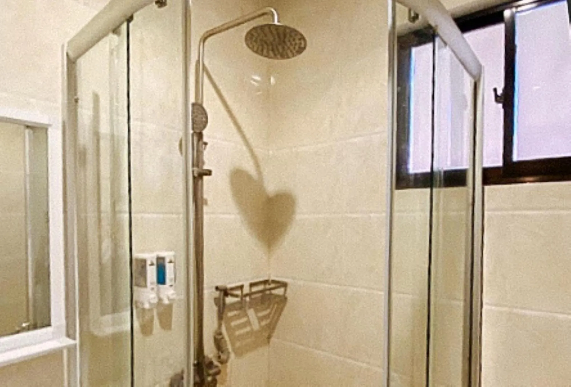 Shower in RedDoorz Premium at Ocean Heaven Resort Cebu