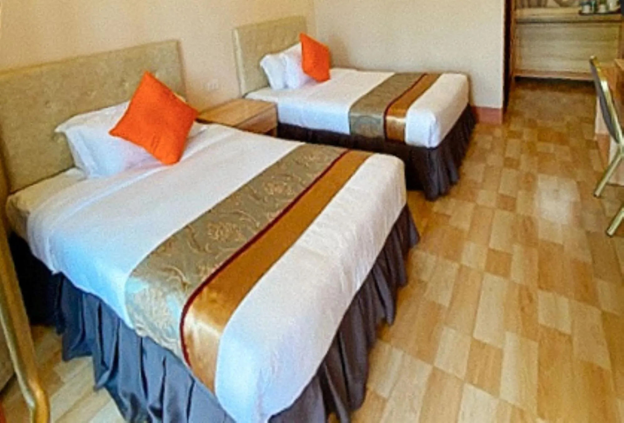 Bed in RedDoorz Premium at Ocean Heaven Resort Cebu