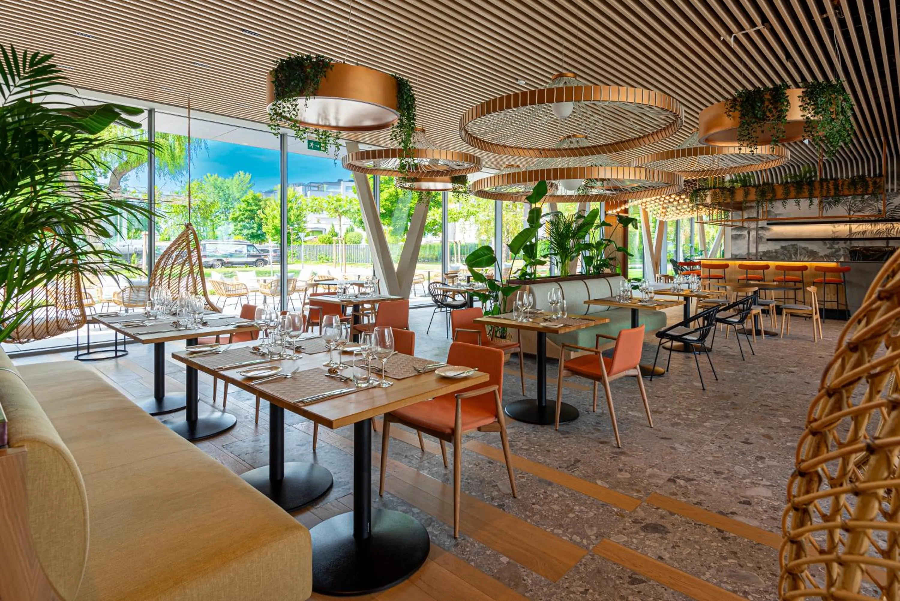 Restaurant/places to eat in REED Boutique HOTEL & BISTRO