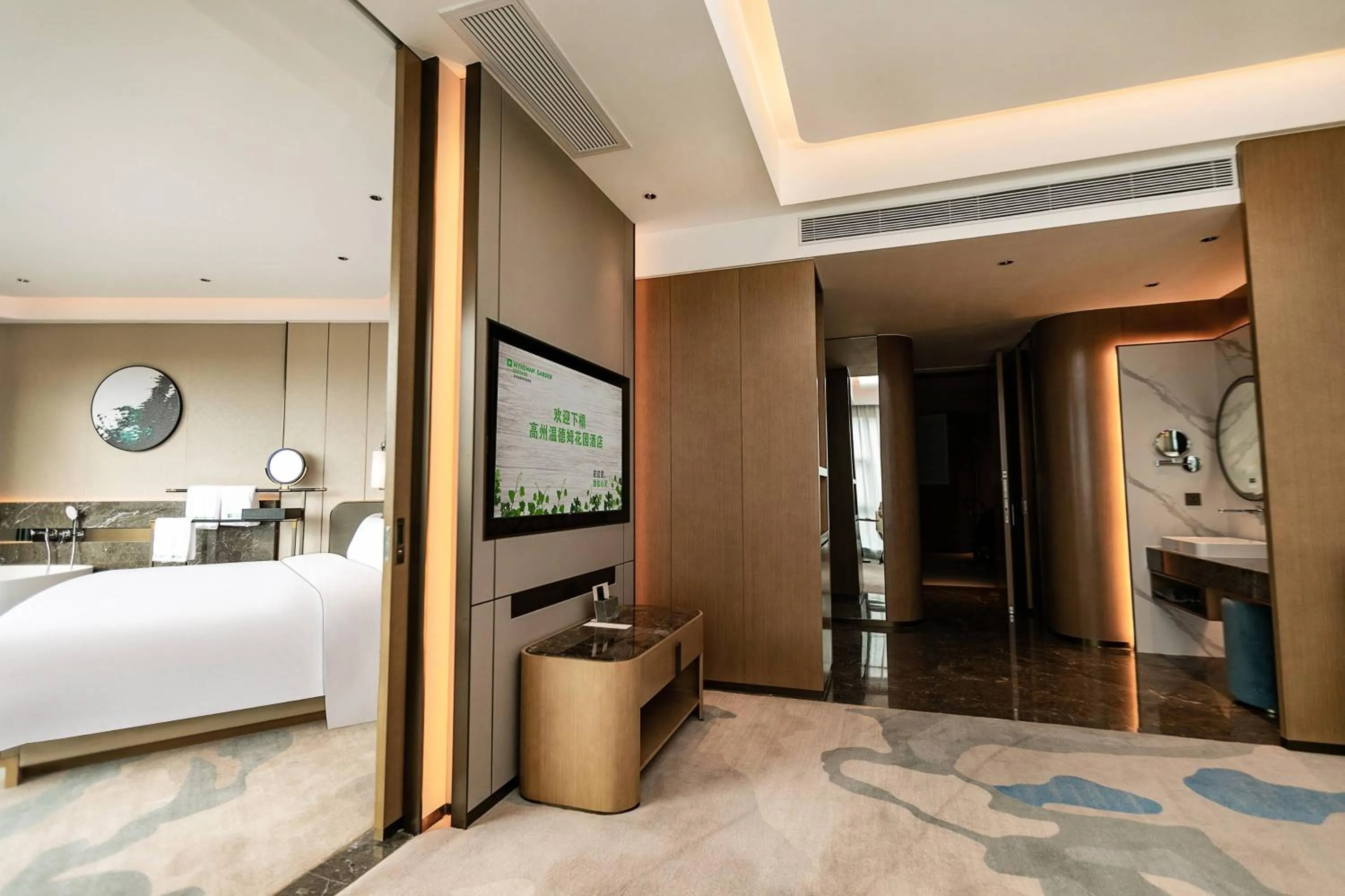 Bed in Wyndham Garden Gaozhou