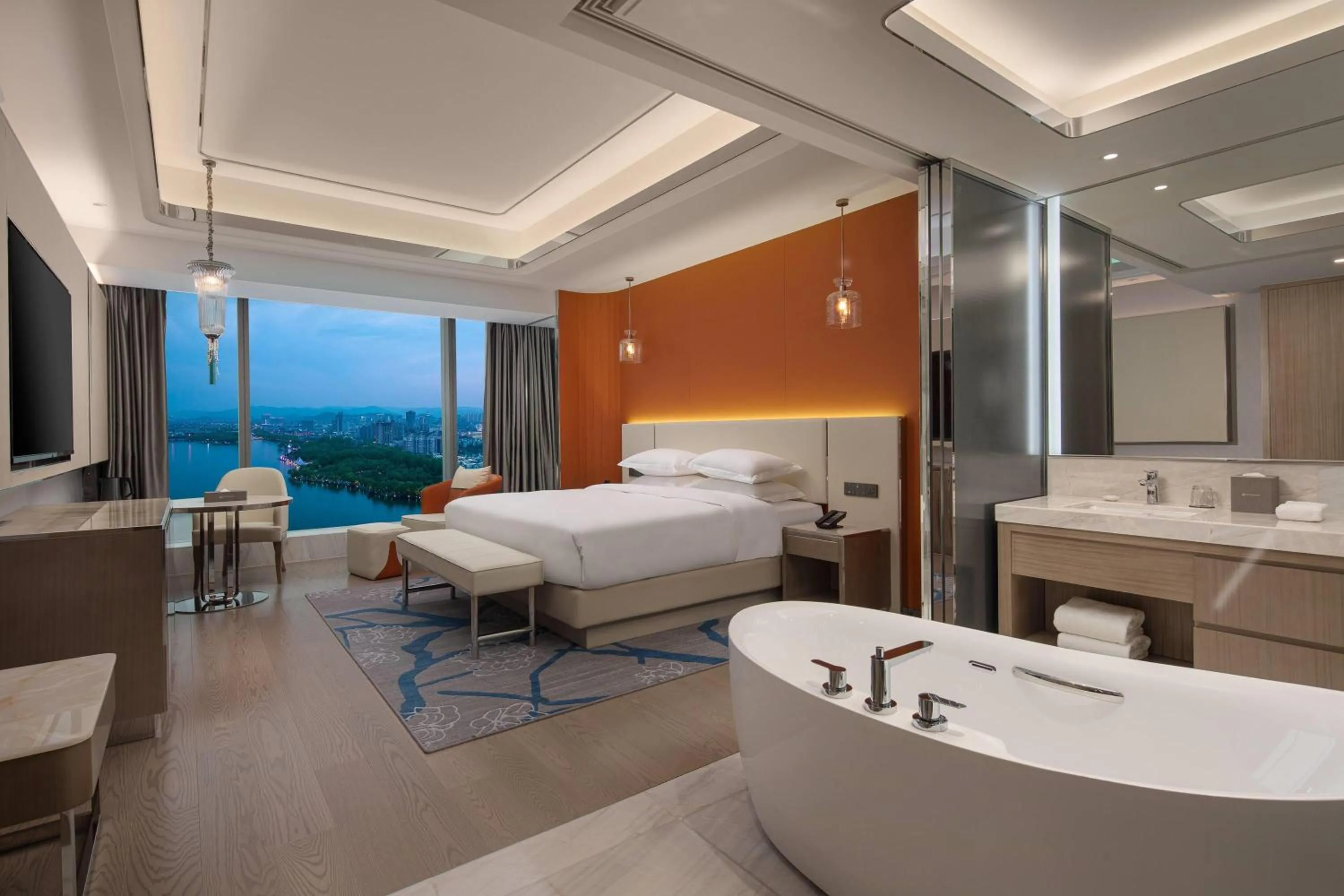 Photo of the whole room, Bed in Wyndham Shaoxing Keqiao