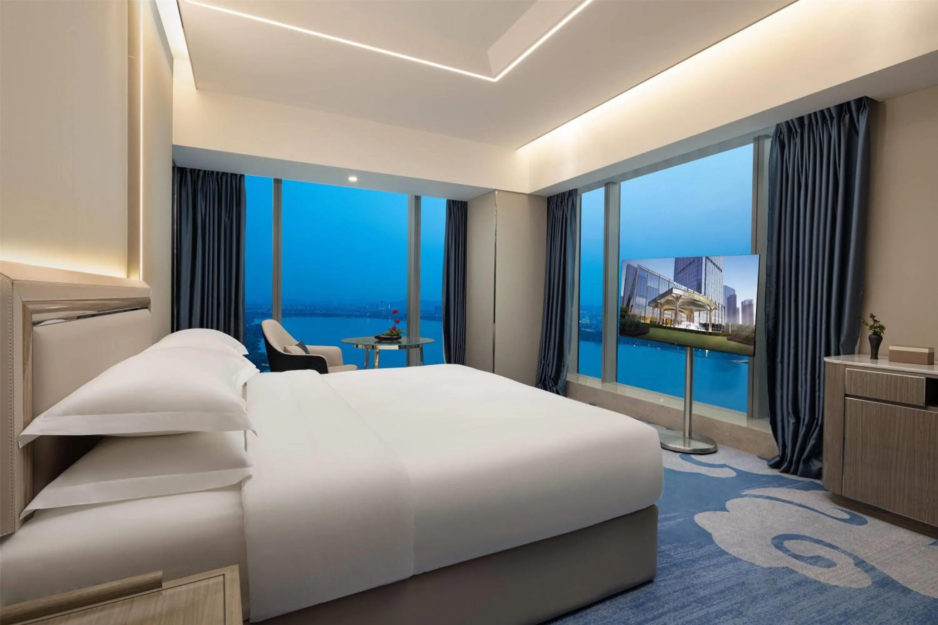 Photo of the whole room, Bed in Wyndham Shaoxing Keqiao