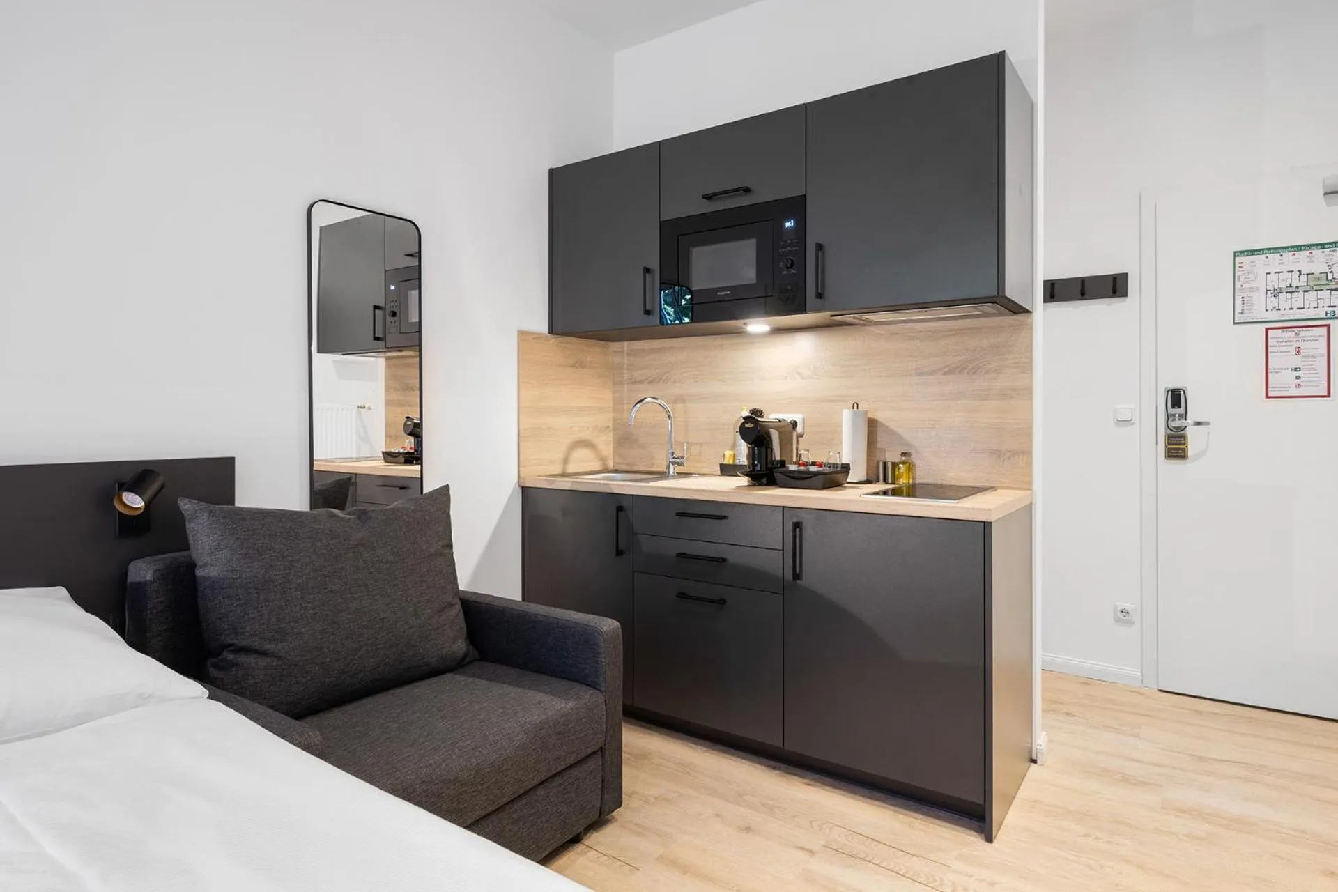 Servus Apartments by Homaris