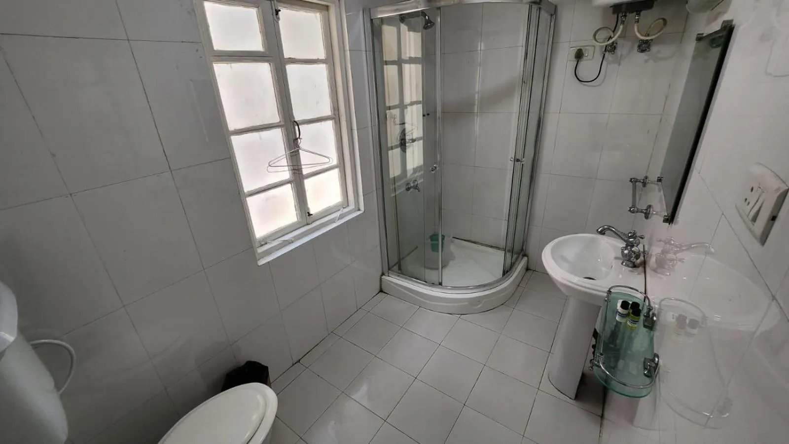 Toilet in Ivanhoe Hotel (A Heritage Property)