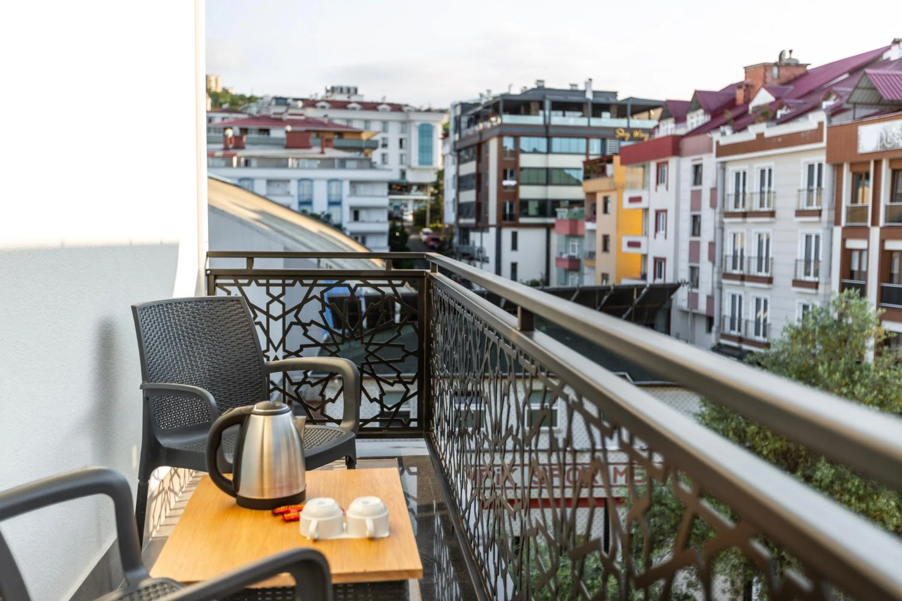 Coffee/tea facilities in North Star Hotel