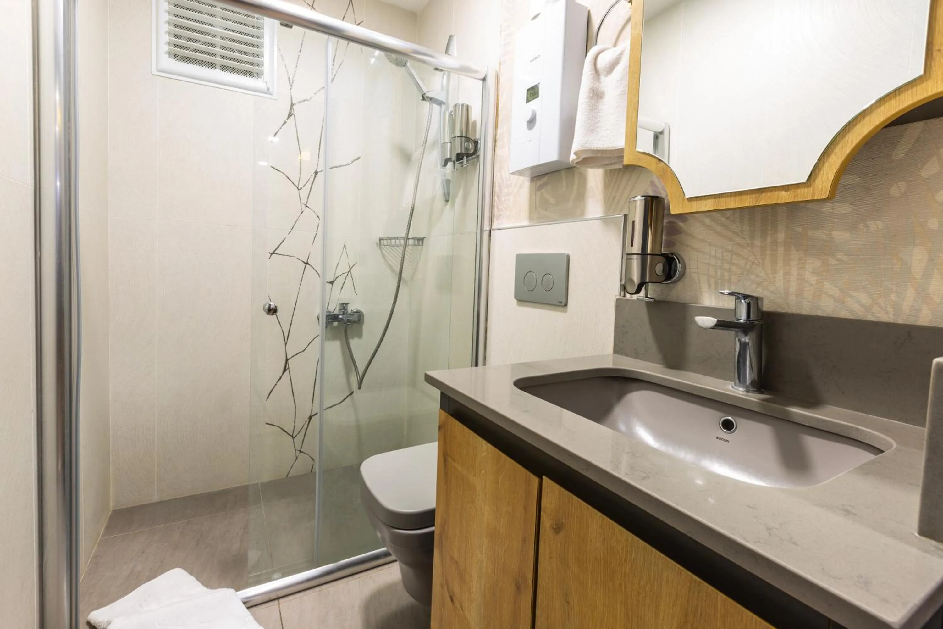 Toilet in North Star Hotel