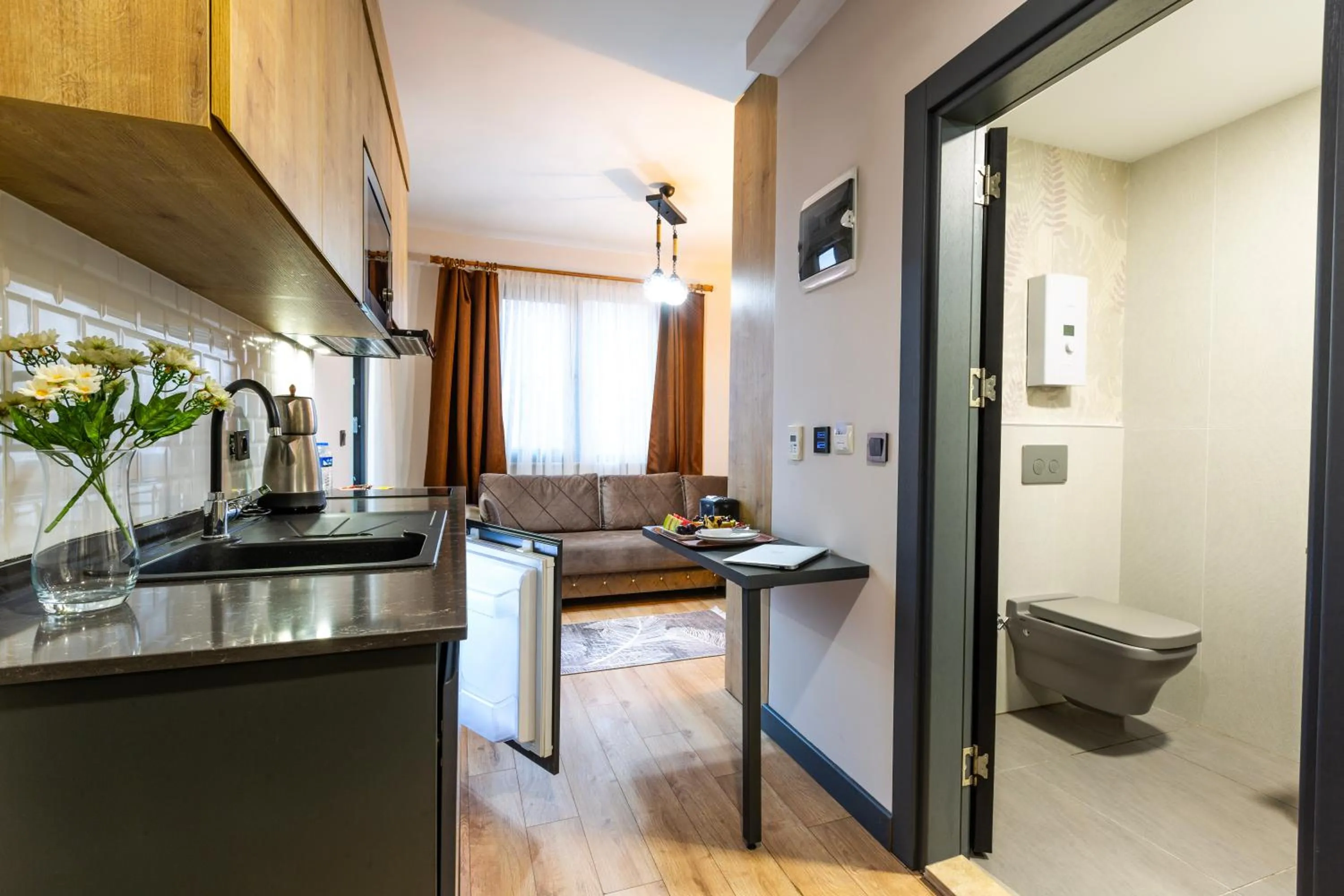 Coffee/tea facilities in North Star Hotel