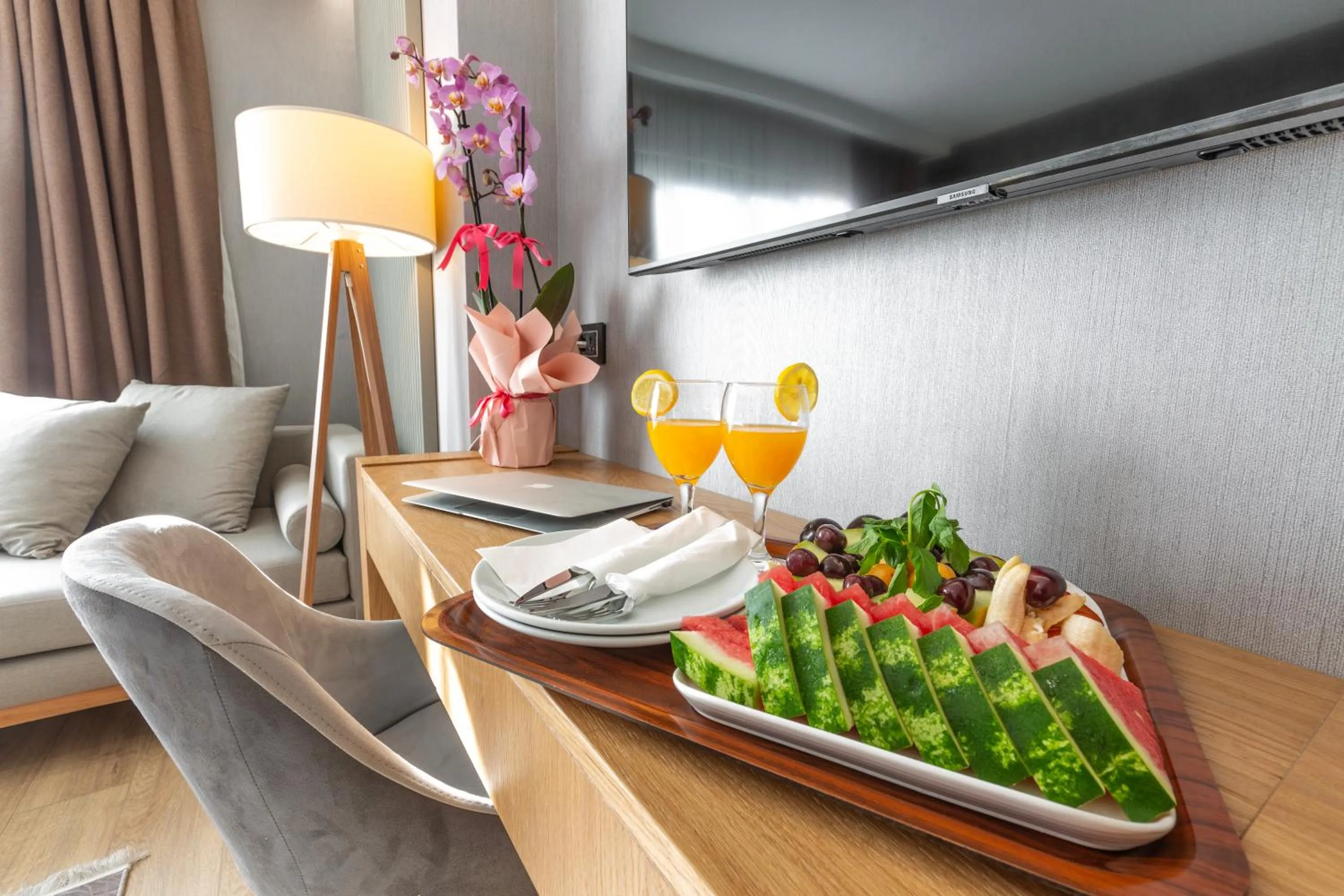 Food and drinks in North Star Hotel