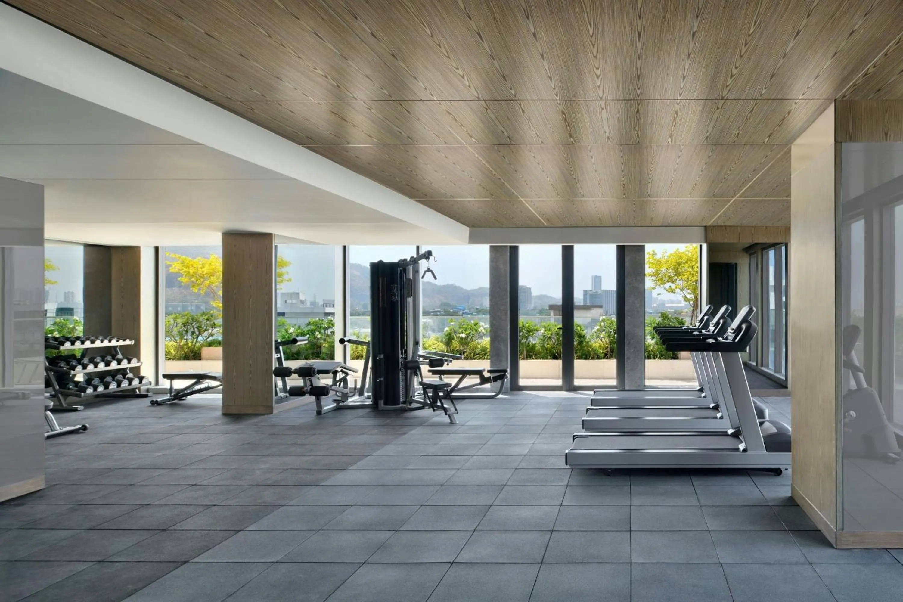 Fitness centre/facilities in Le Méridien Navi Mumbai