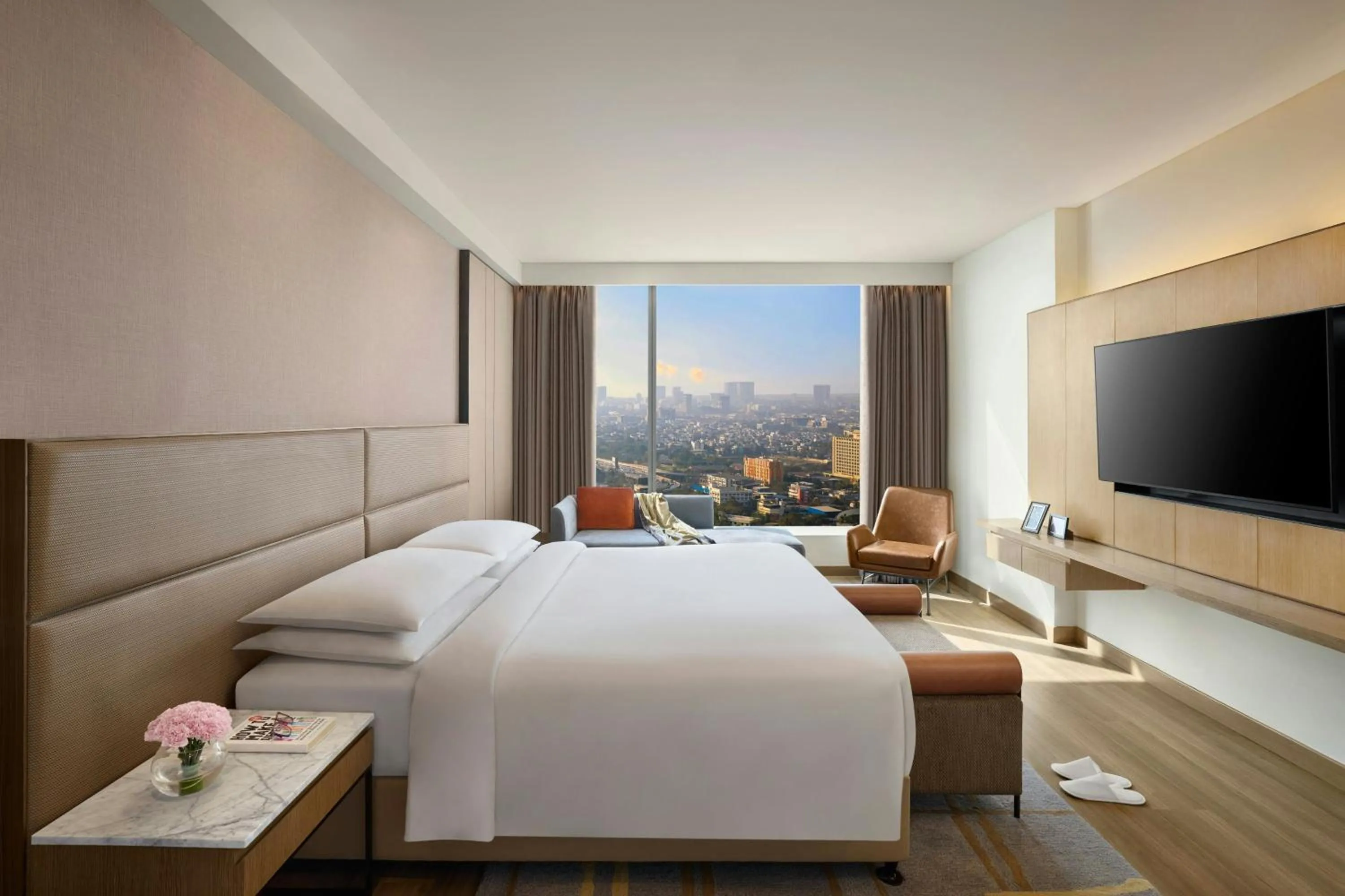 Bedroom, Bed in Le Méridien Navi Mumbai