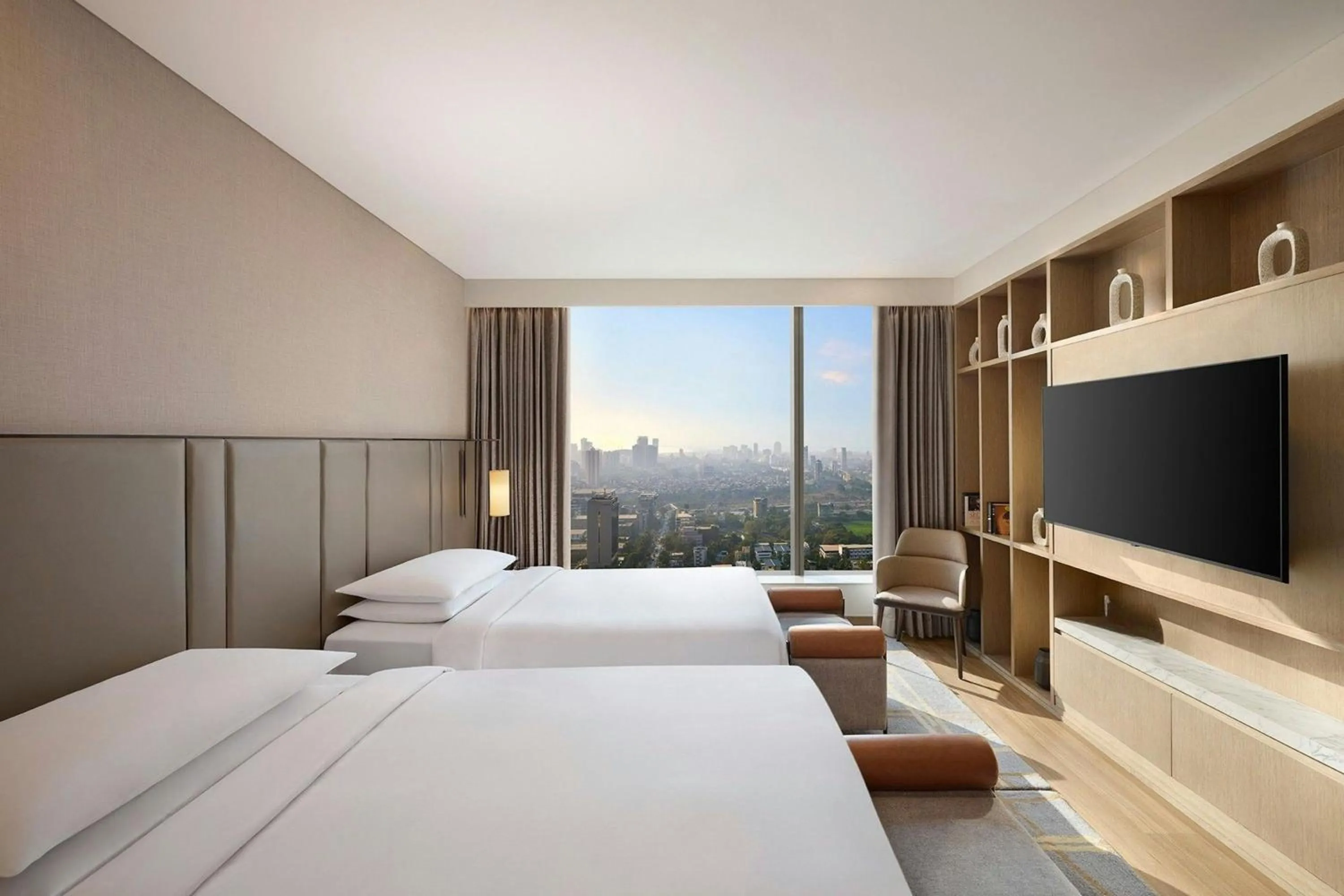 Photo of the whole room, Bed in Le Méridien Navi Mumbai