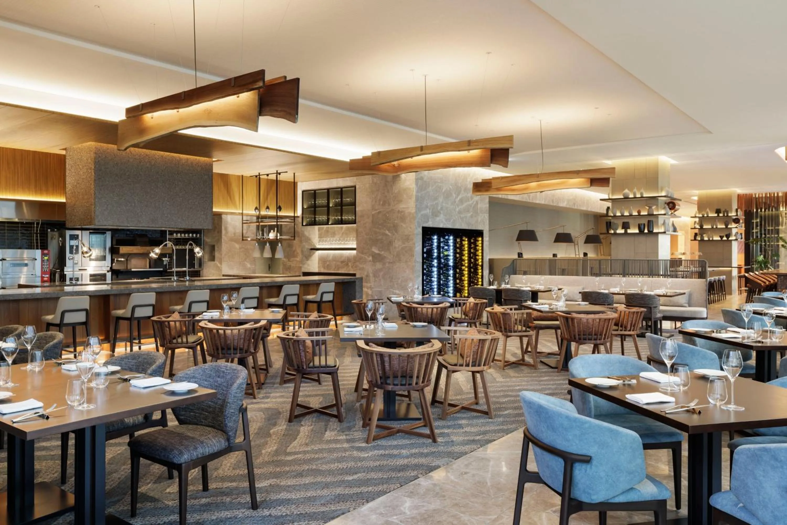 Restaurant/places to eat in TIAD, Autograph Collection