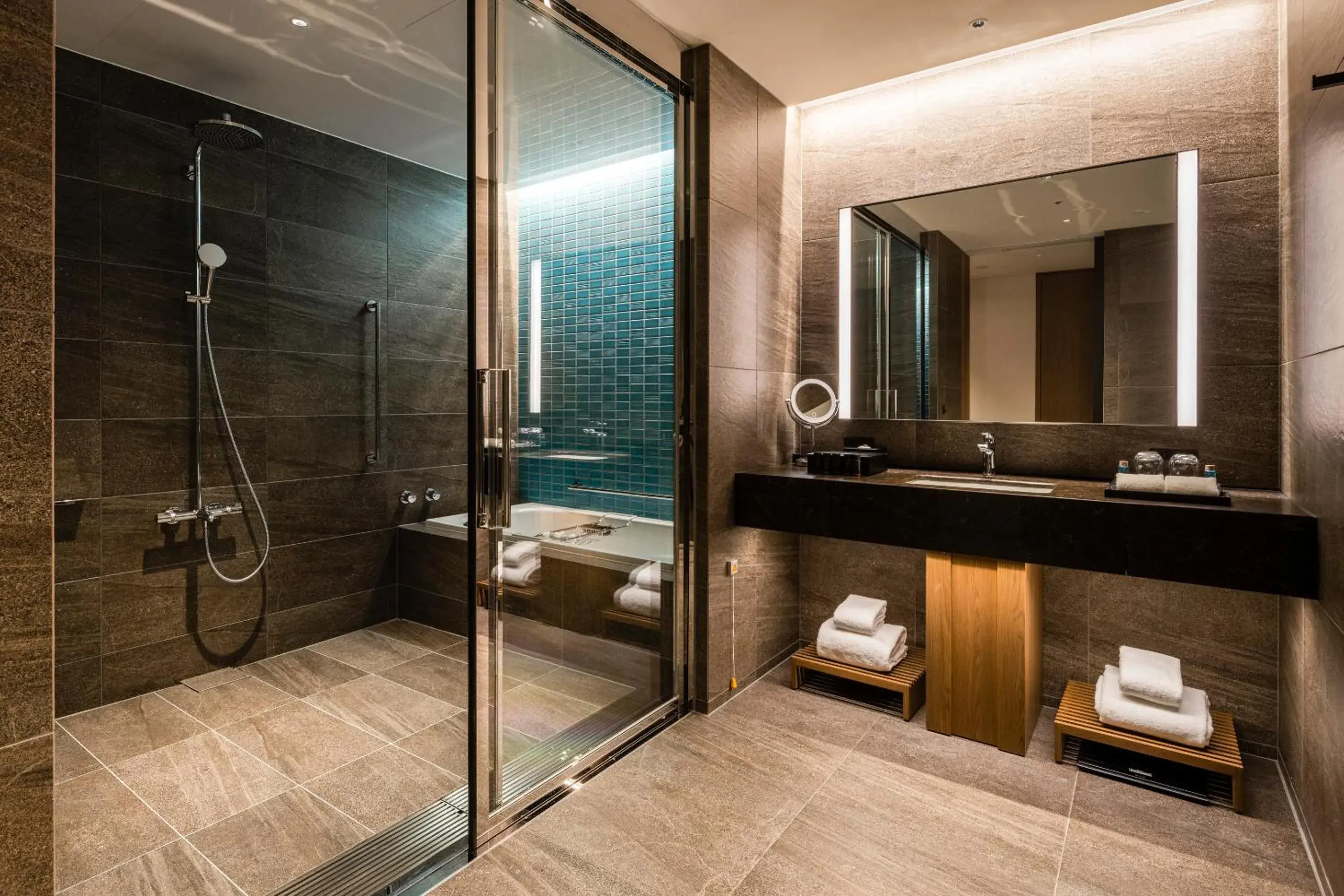 Euphoria Premier Twin Room with City View in TIAD, Autograph Collection Euphoria Premier Twin Room with City View in TIAD, Autograph Collection