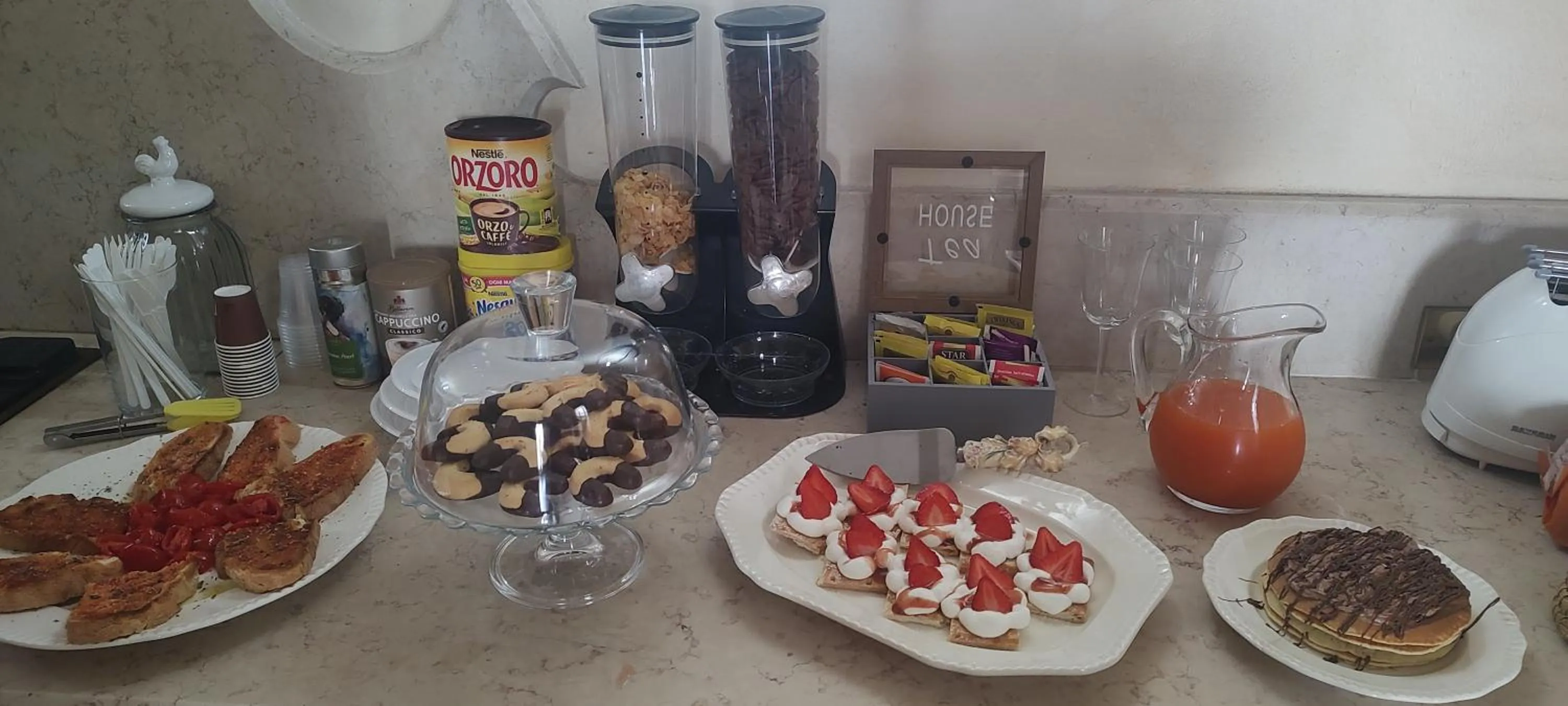 Food and drinks in B&B Palazzo de Matteis