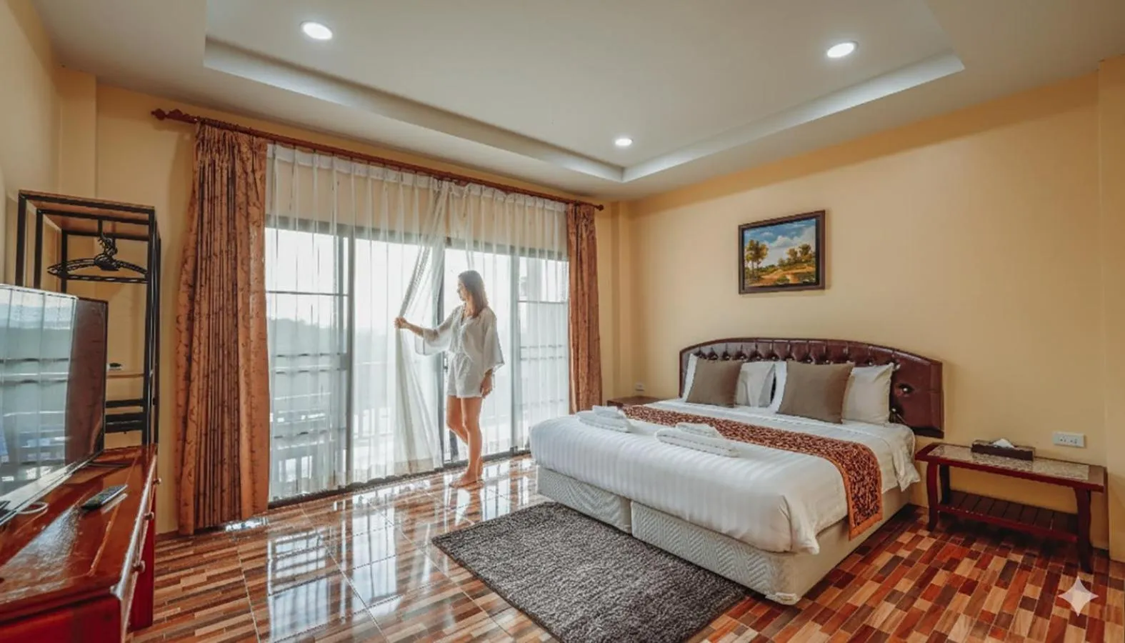 Photo of the whole room, Bed in So View Phuket Resort