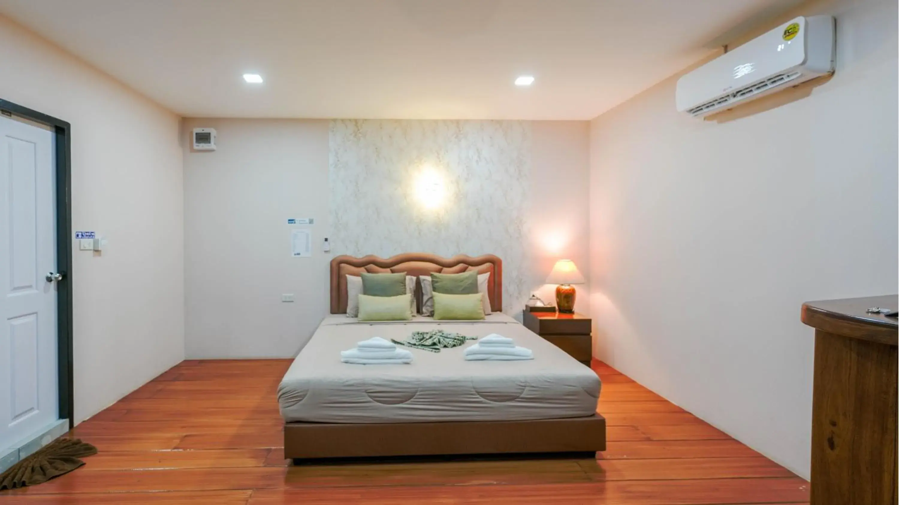 King Room with Balcony in So View Phuket Resort King Room with Balcony in So View Phuket Resort