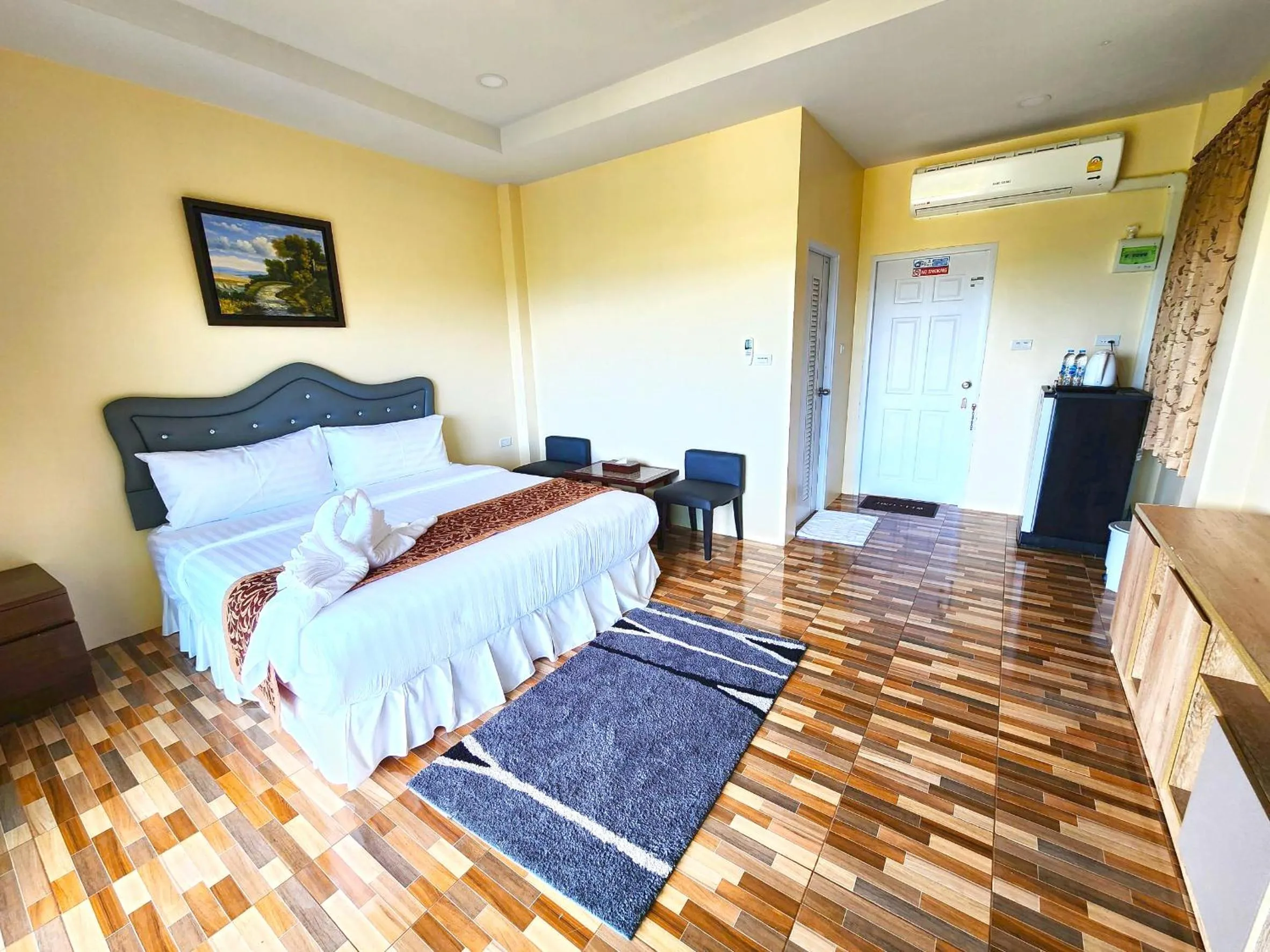 Bed in So View Phuket Resort