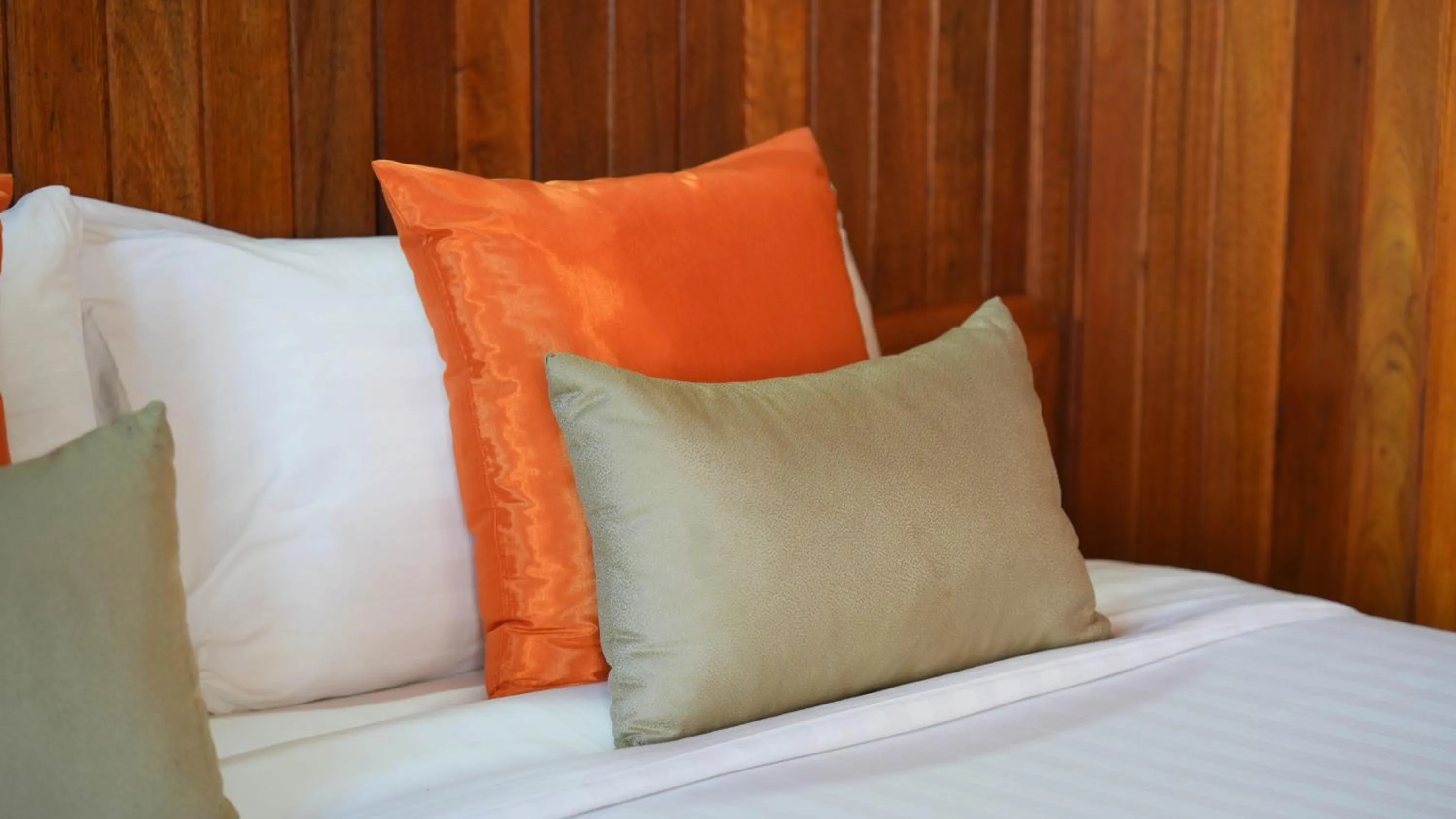 Bedroom, Bed in So View Phuket Resort