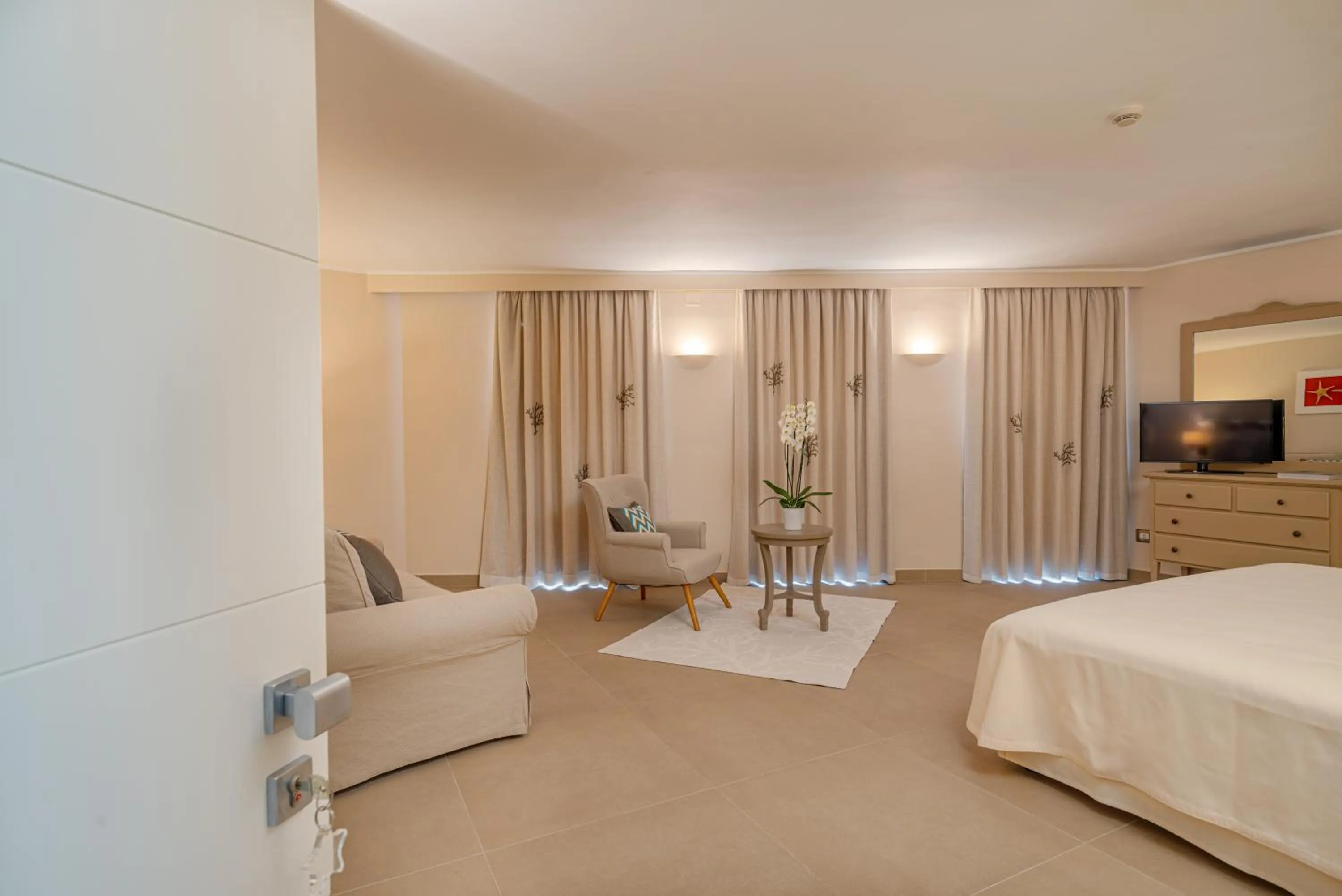 Bed in Hotel Cala Lunga