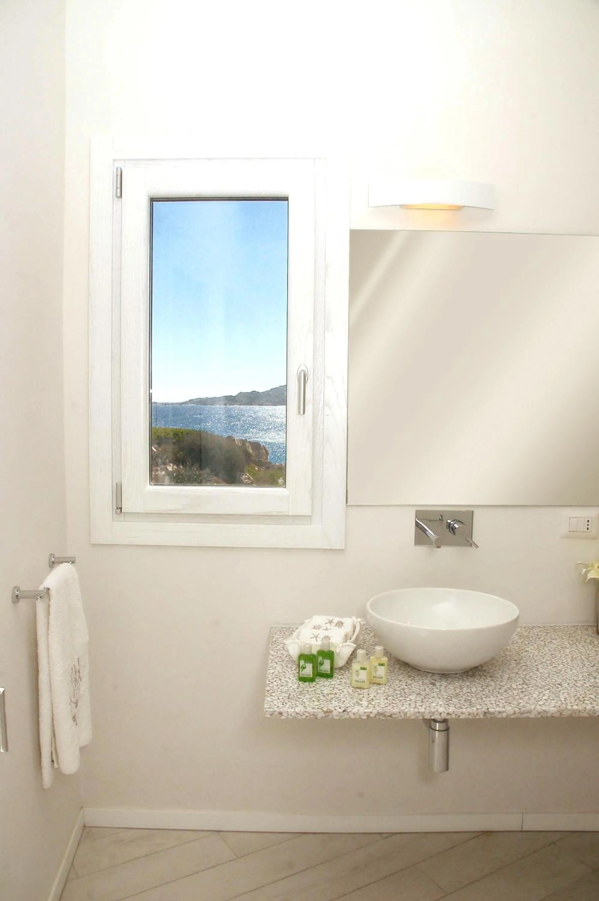 Bathroom in Hotel Cala Lunga