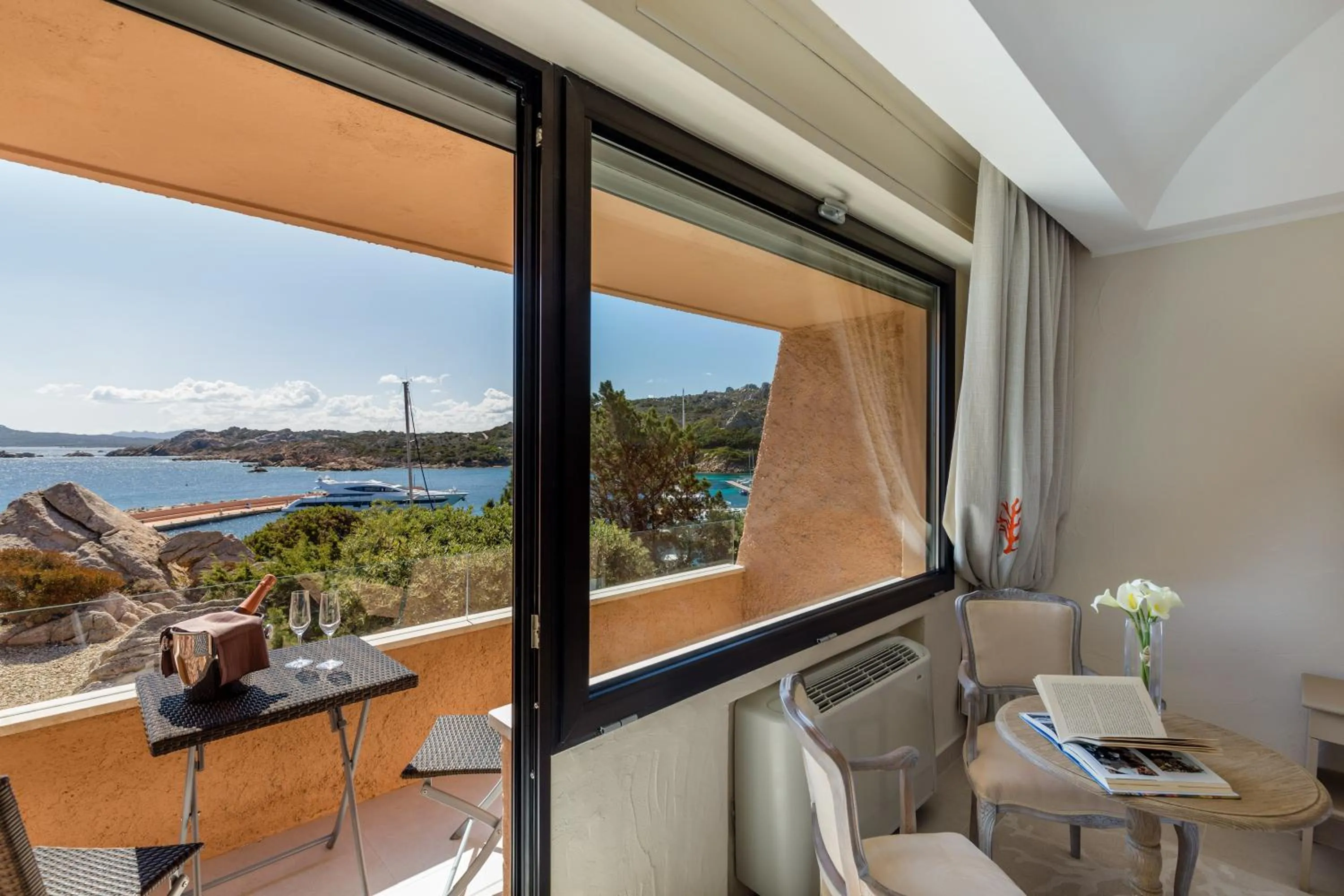 Balcony/Terrace in Hotel Cala Lunga