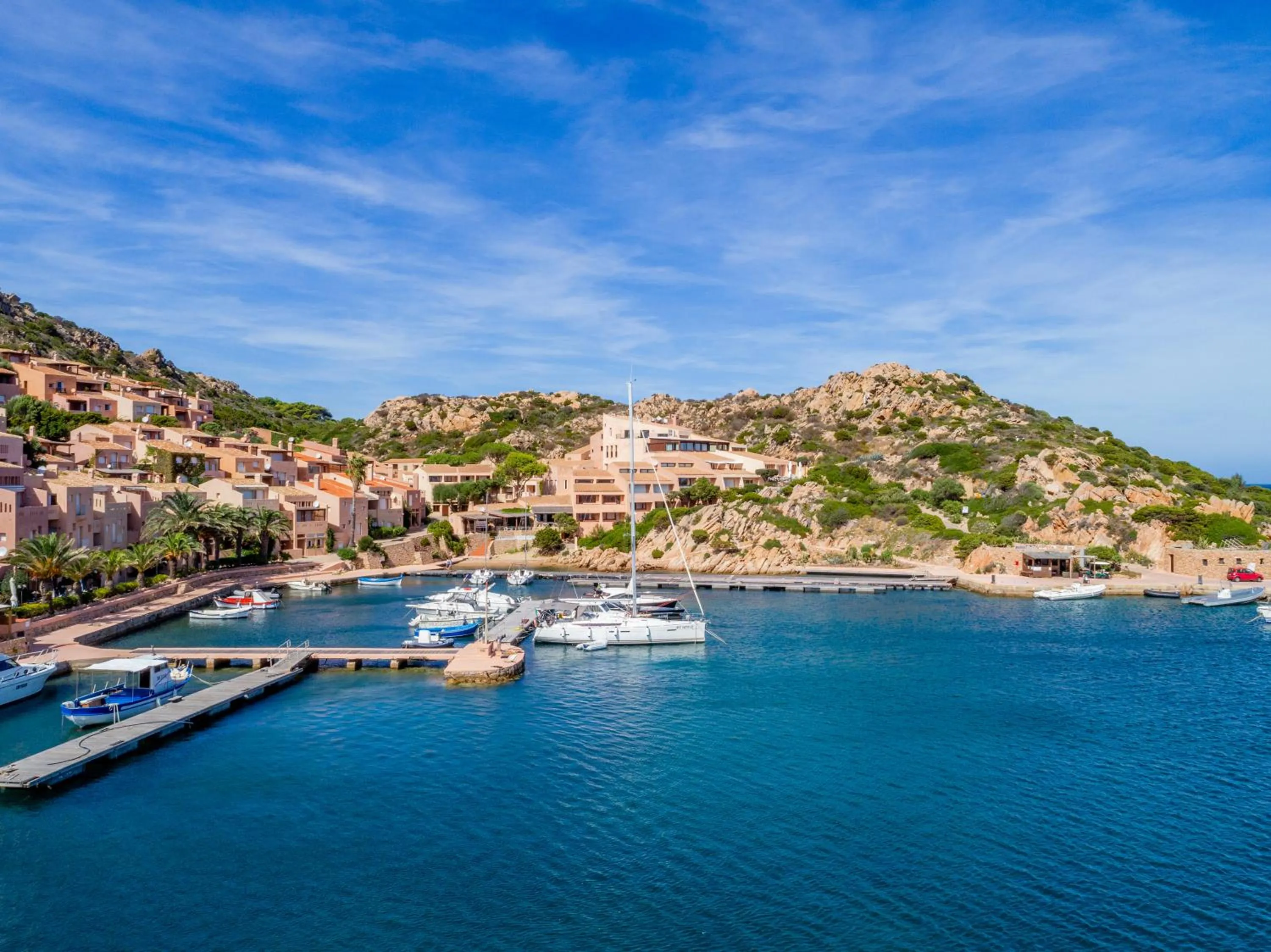 Neighbourhood in Hotel Cala Lunga