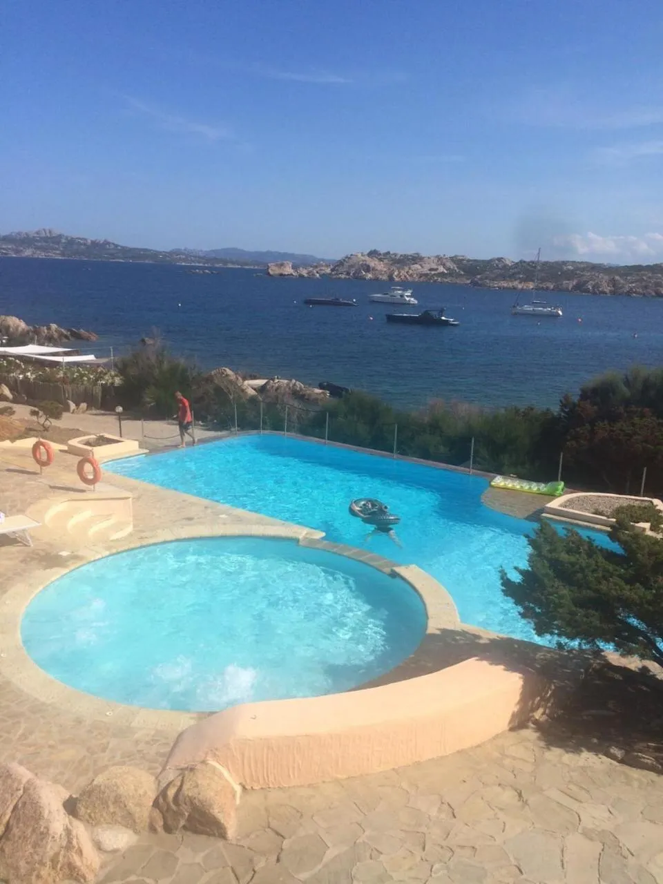 Pool view in Hotel Cala Lunga