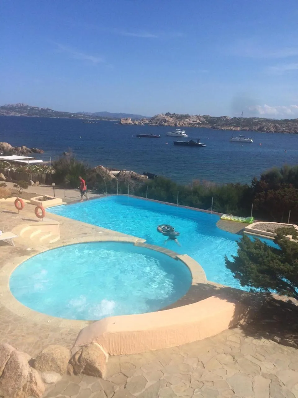 Pool view in Hotel Cala Lunga