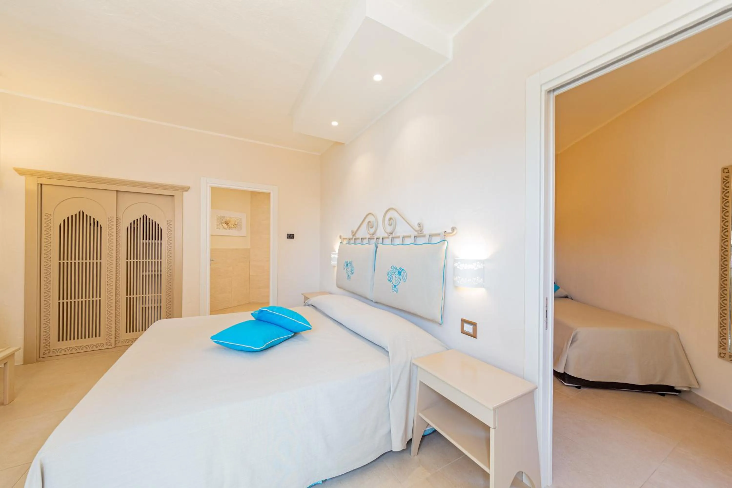 Bed in Hotel Cala Lunga