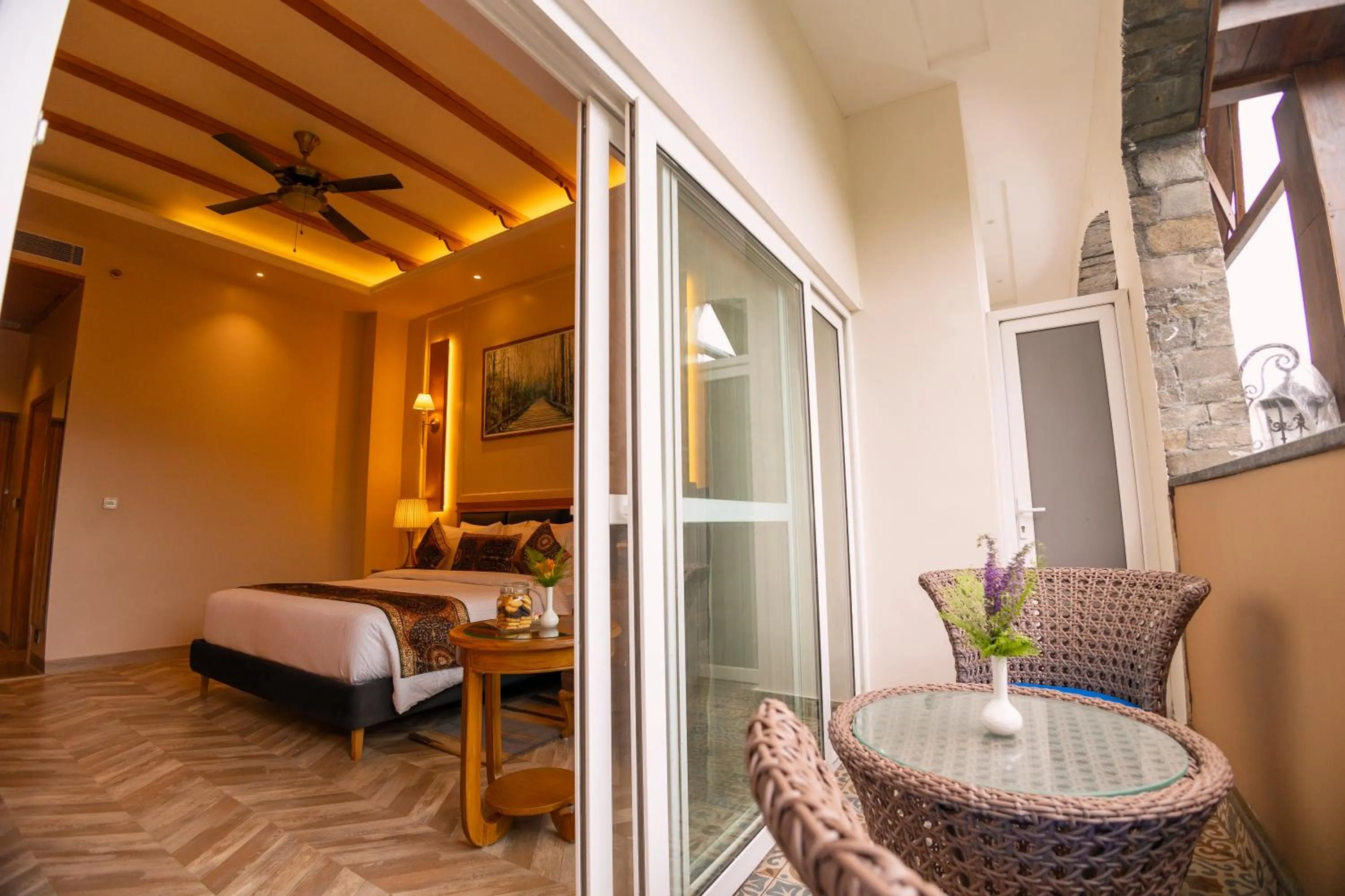 Bedroom, Bed in Presidium Sarovar Premiere Dalhousie