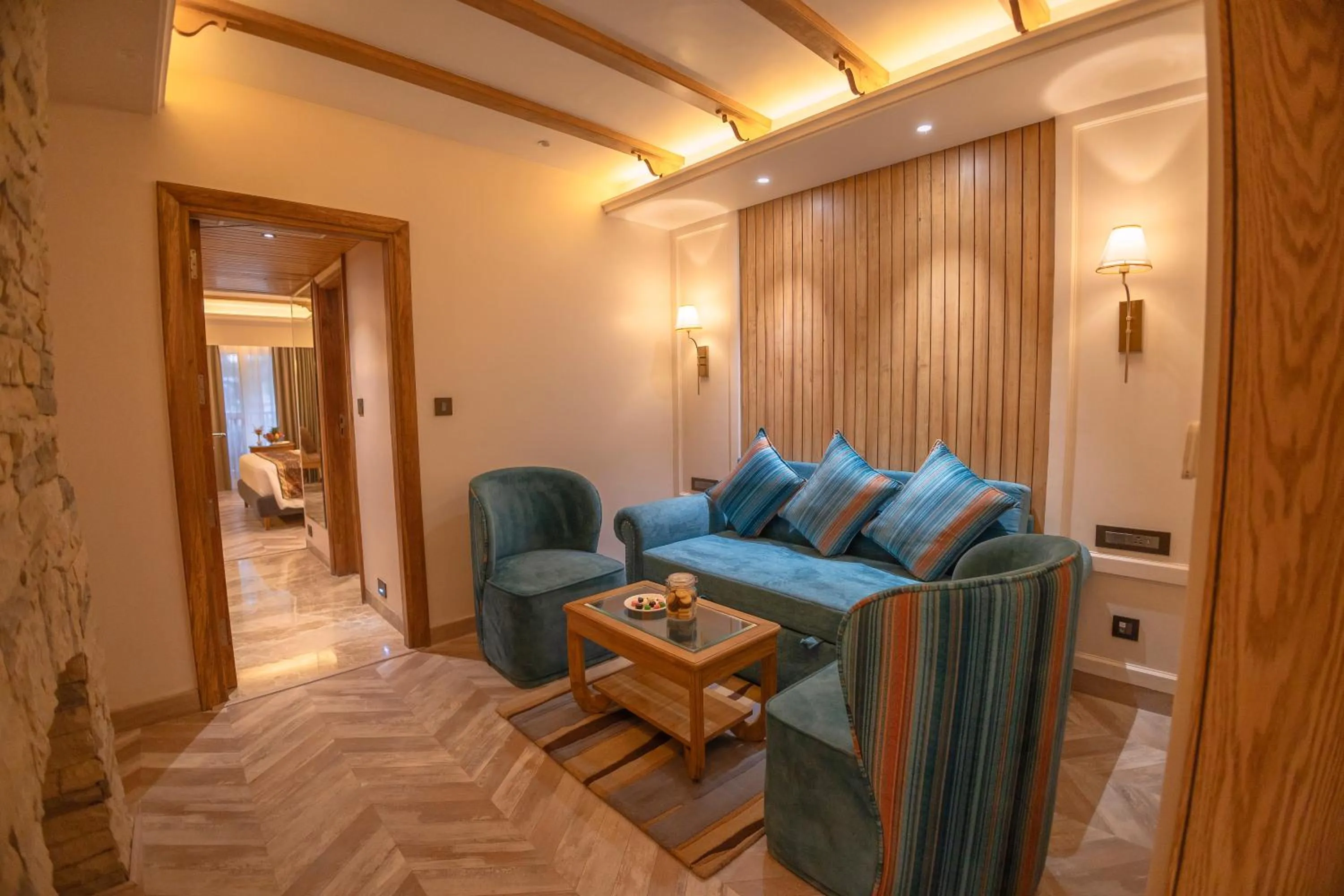 Seating area in Presidium Sarovar Premiere Dalhousie