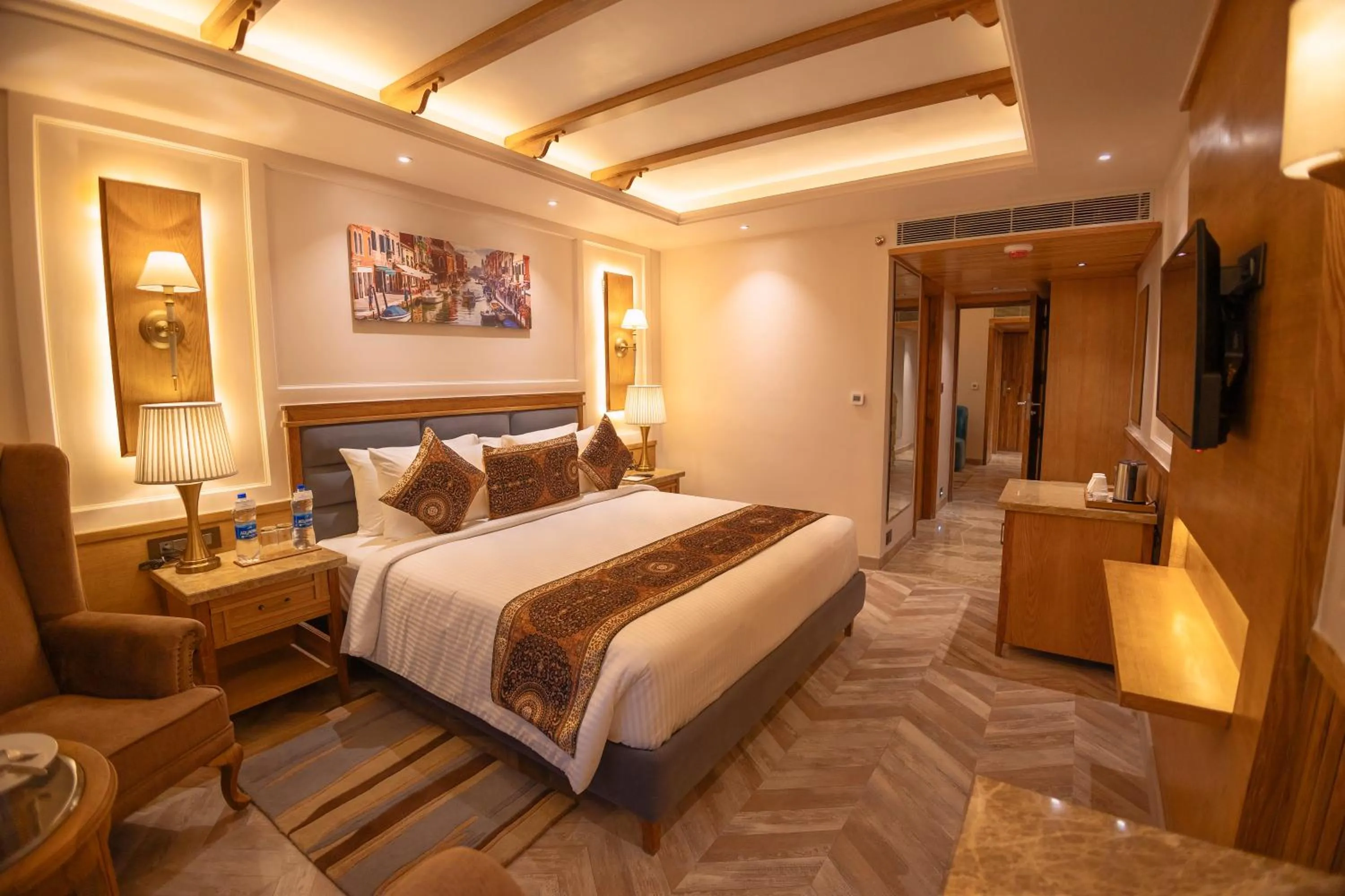 Bedroom, Bed in Presidium Sarovar Premiere Dalhousie