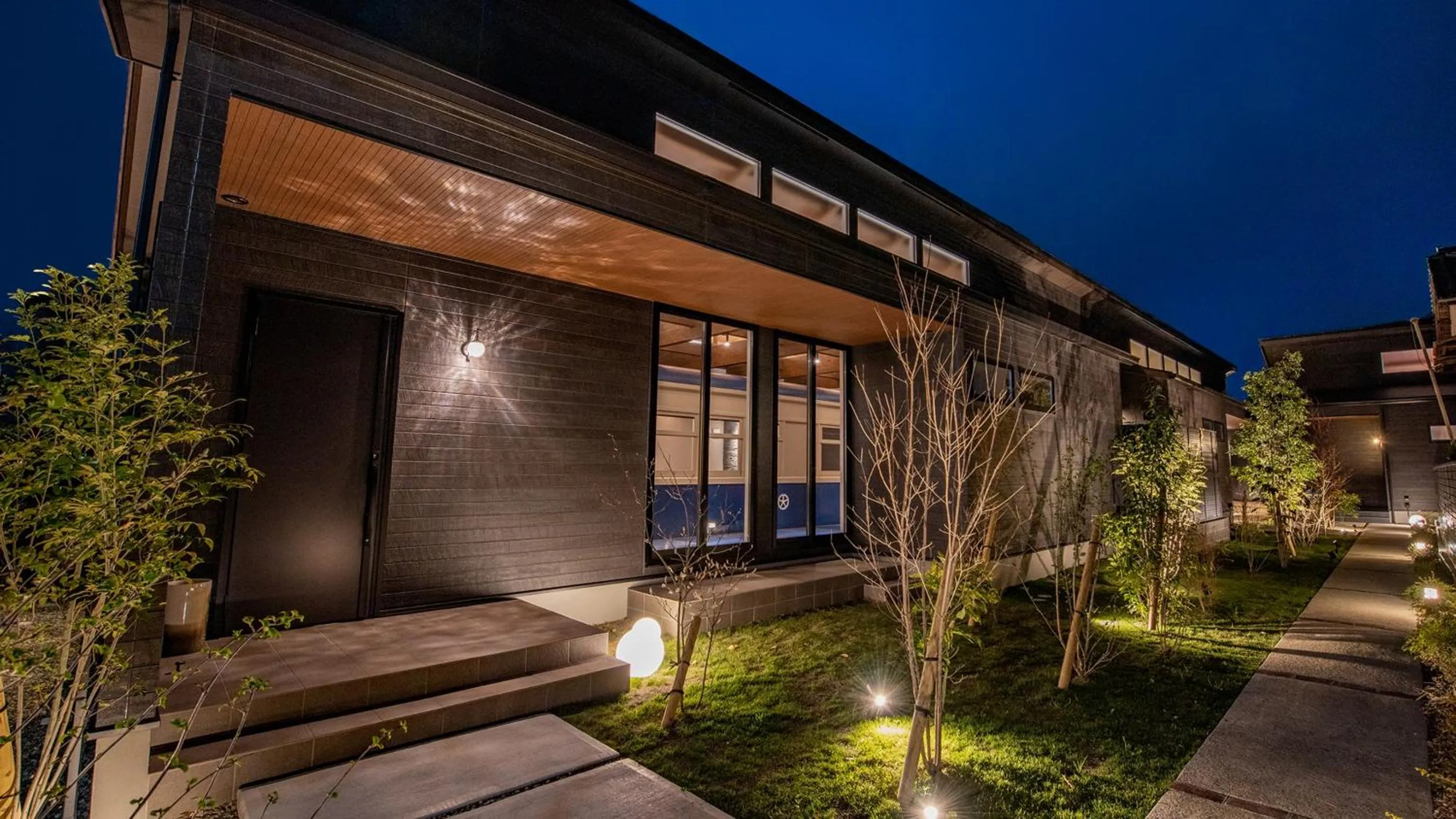 Property building in Shokudo and Hotel Kisyapoppo