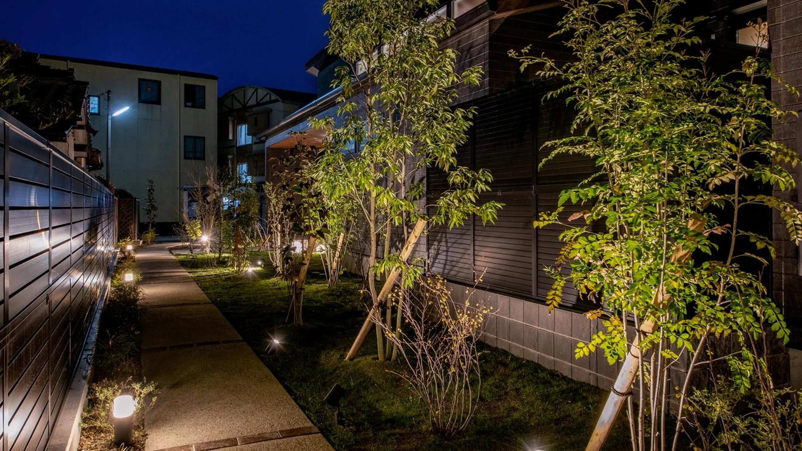 Property building in Shokudo and Hotel Kisyapoppo