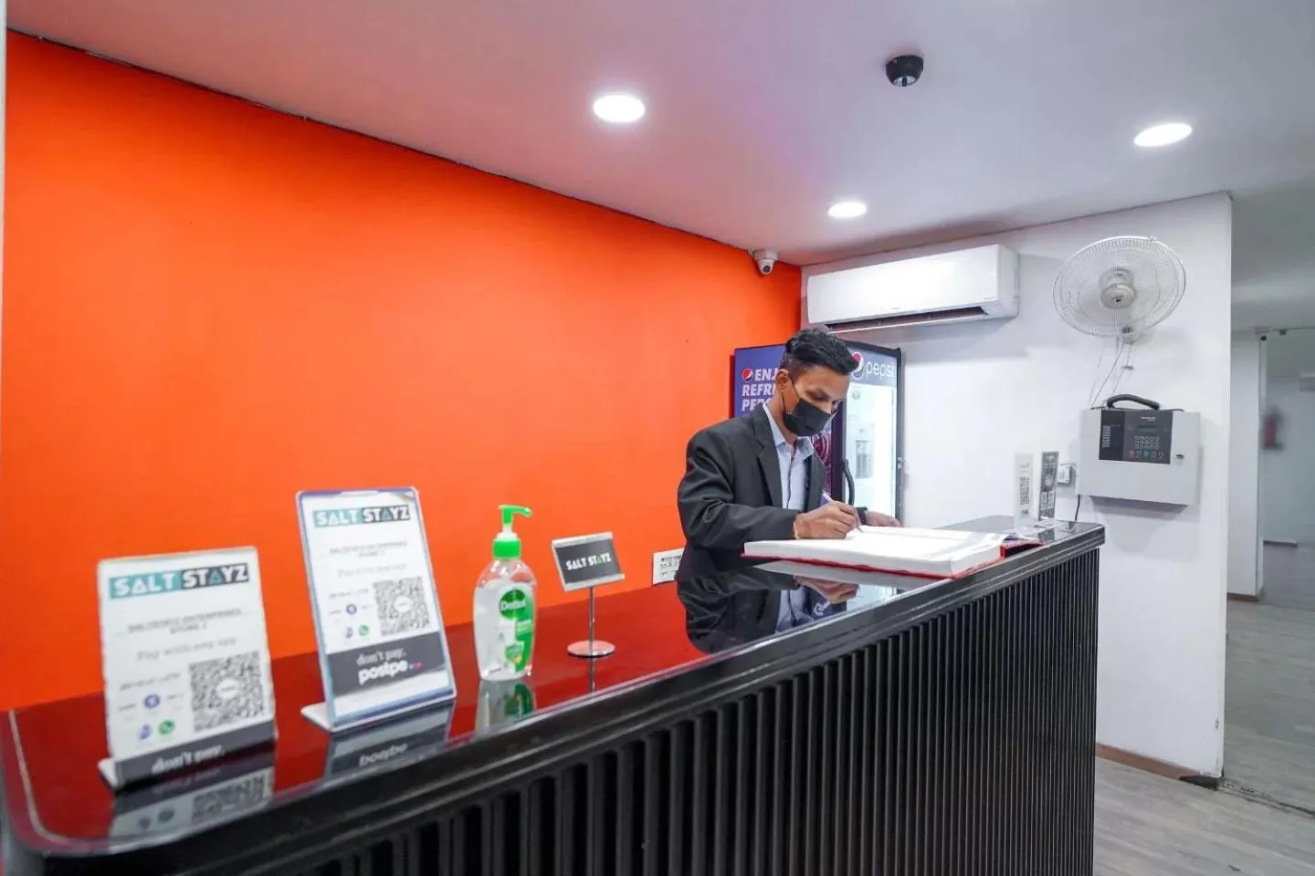 Lobby or reception in Saltstayz Express -Medicity Near Medanta Hospital