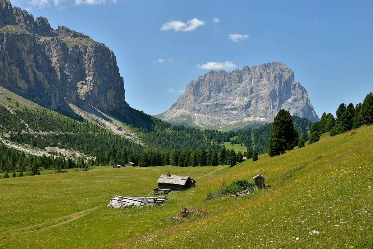Natural landscape in Alpin Hotel & Restaurant Frara