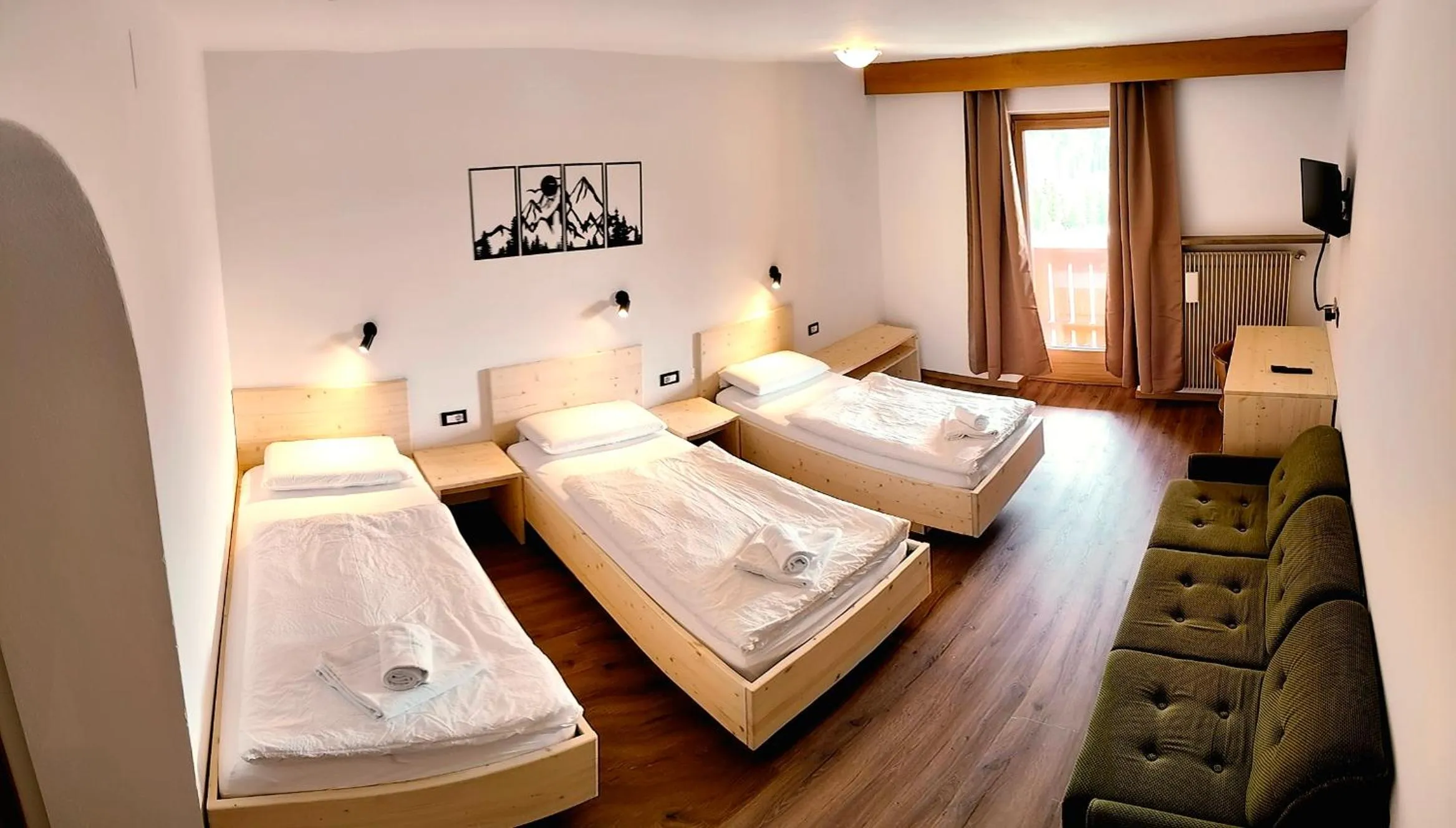 Bed in Alpin Hotel & Restaurant Frara