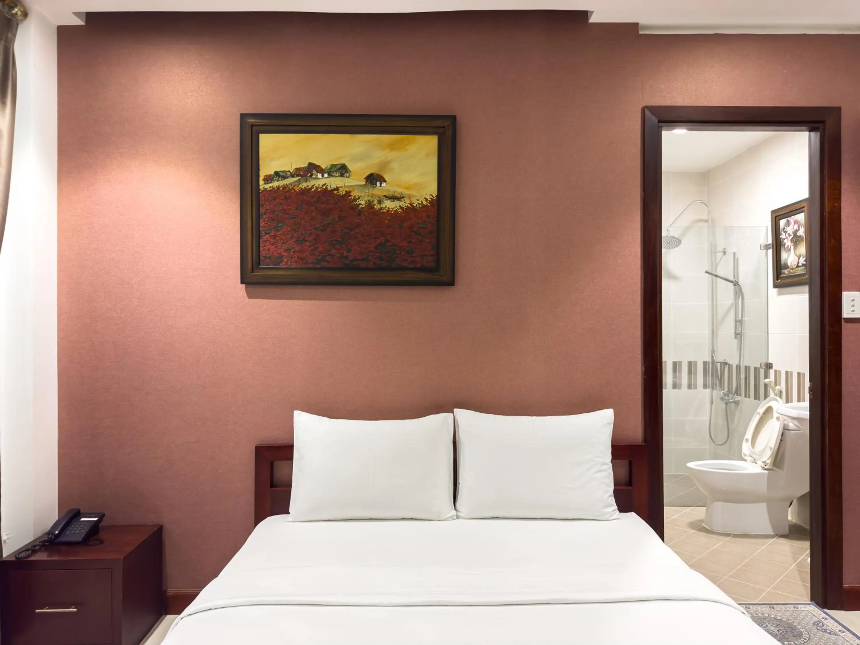 Bed in Hoang Yen Hotel Near SECC - Phu My Hung