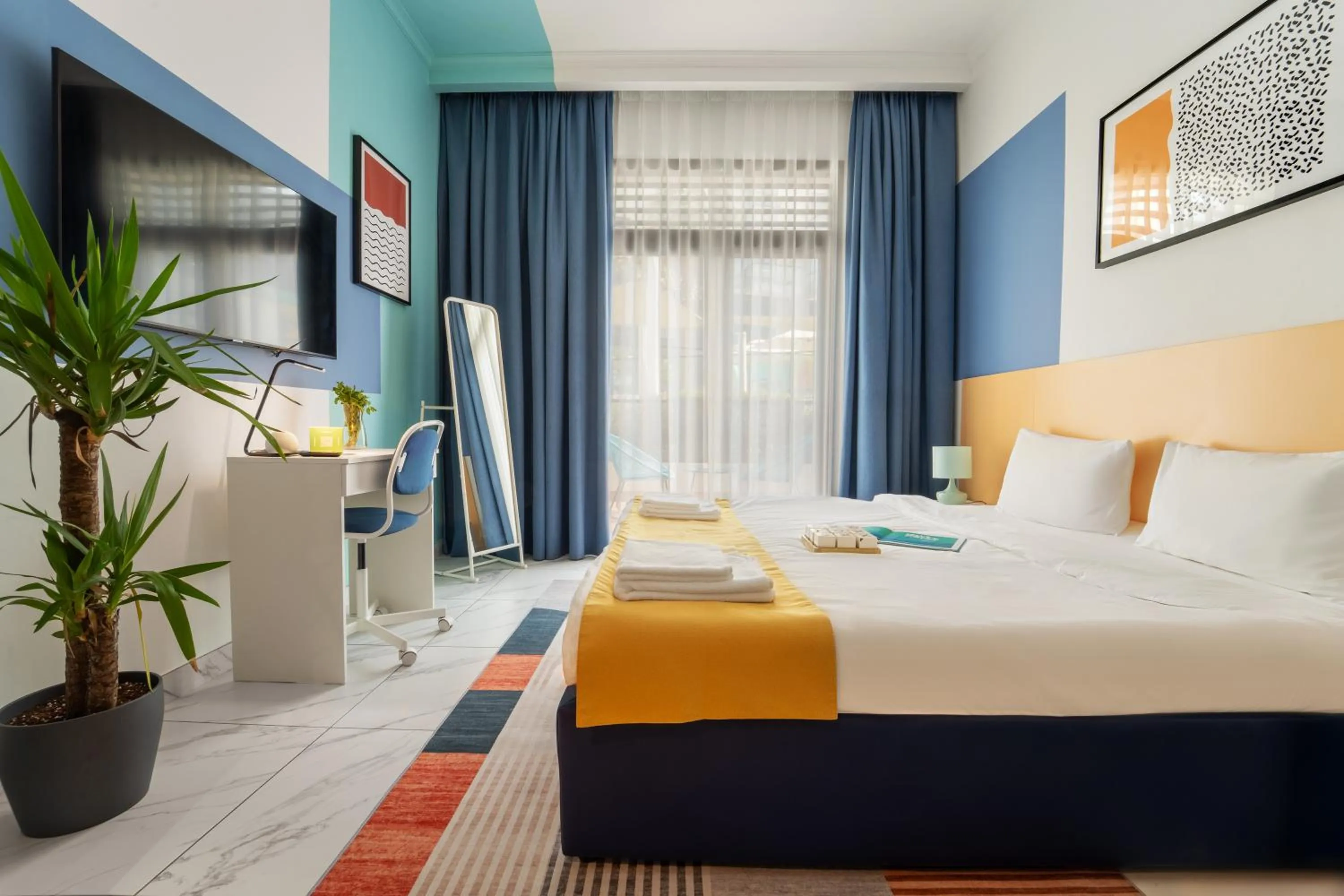 Bedroom, Bed in Izzzi Life Mint