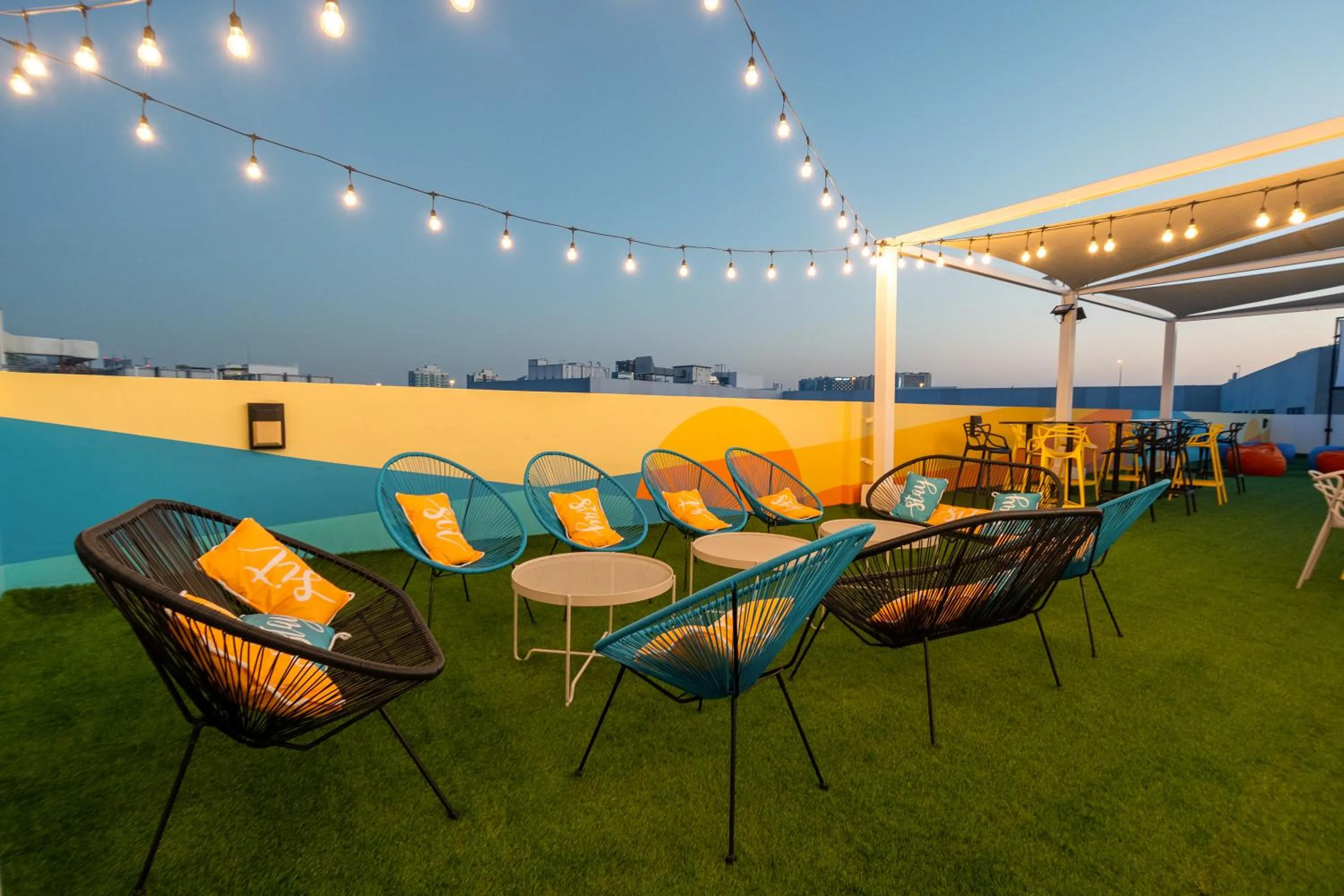 Seating area in Izzzi Life Mint