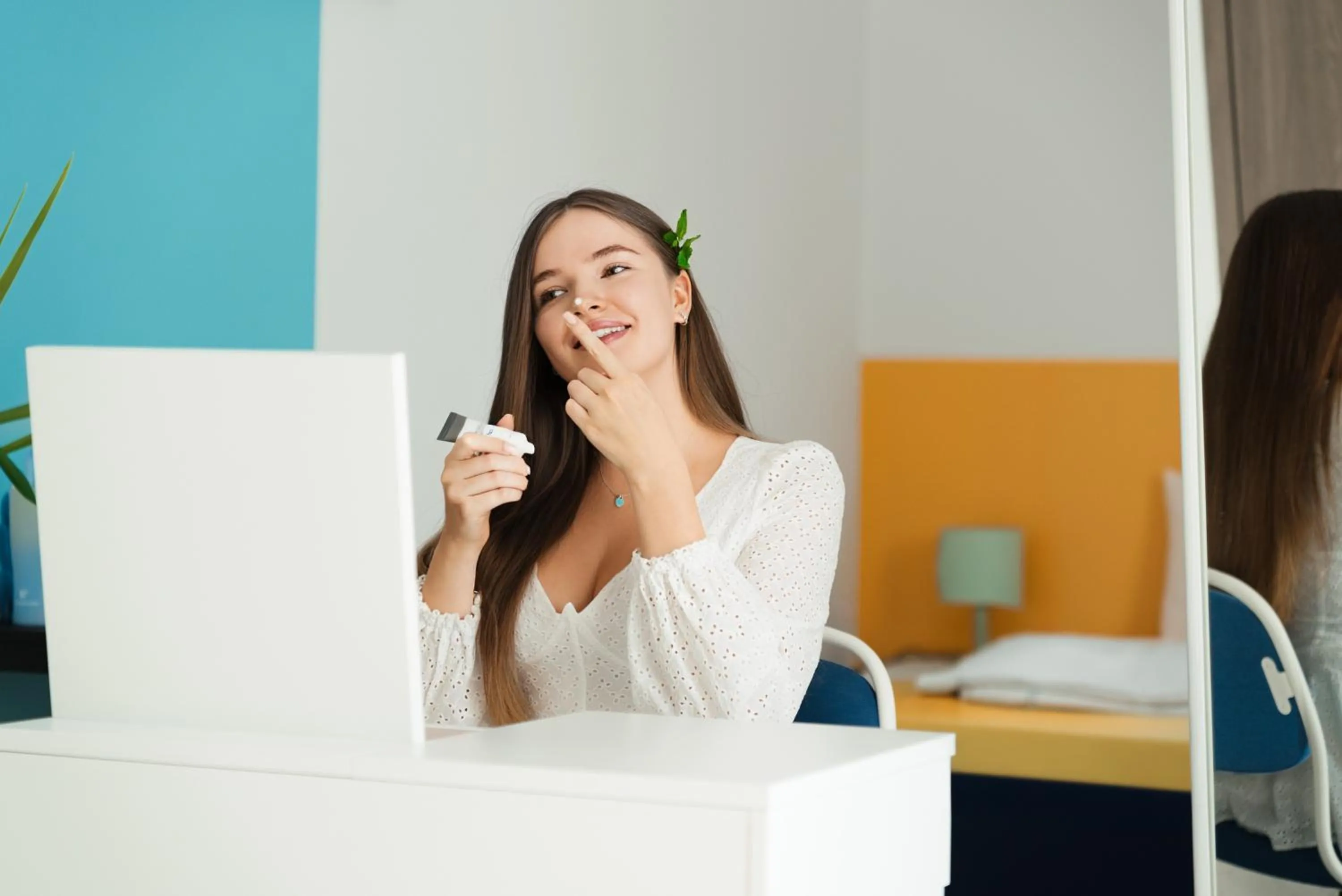 People in Izzzi Life Mint