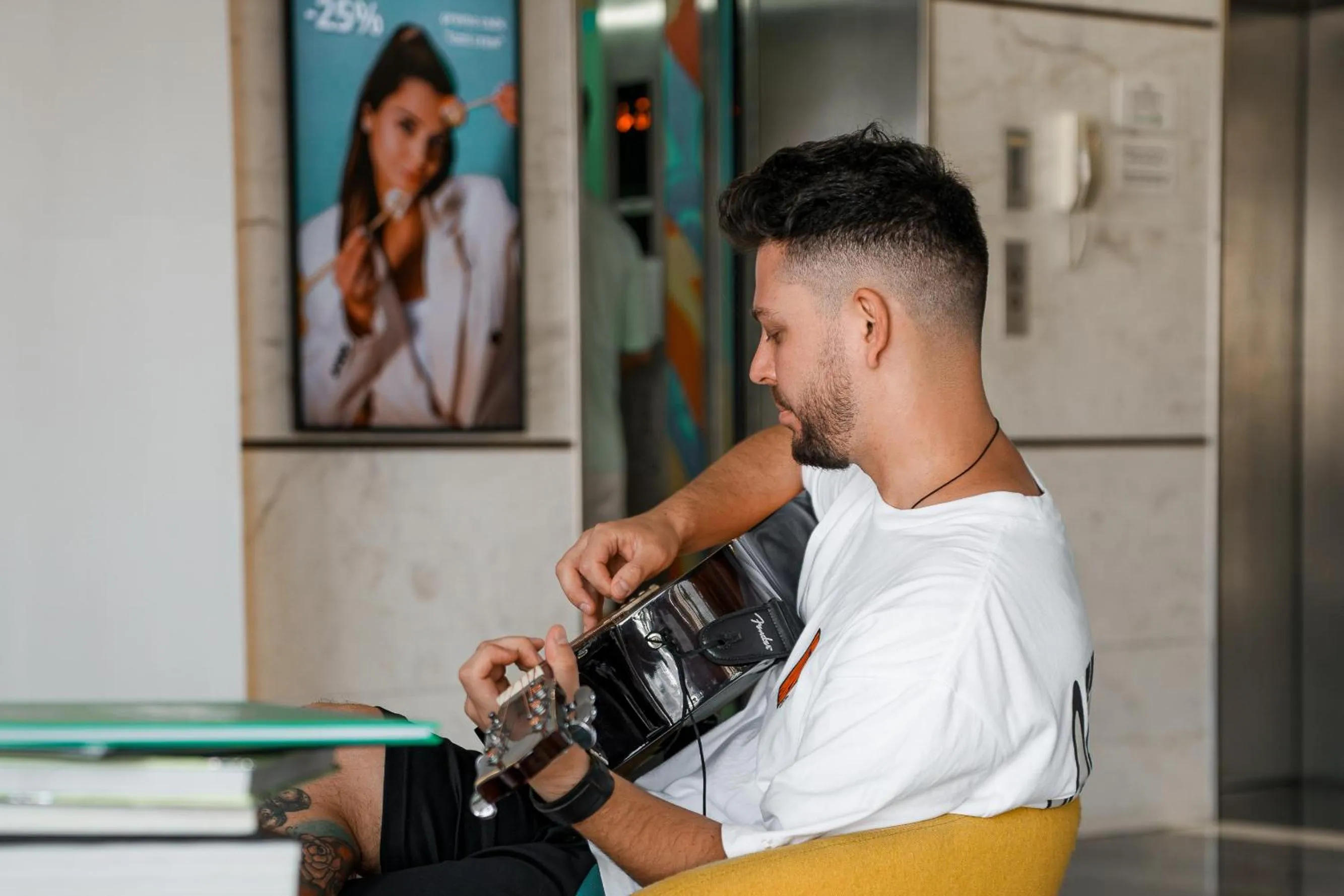 People in Izzzi Life Mint