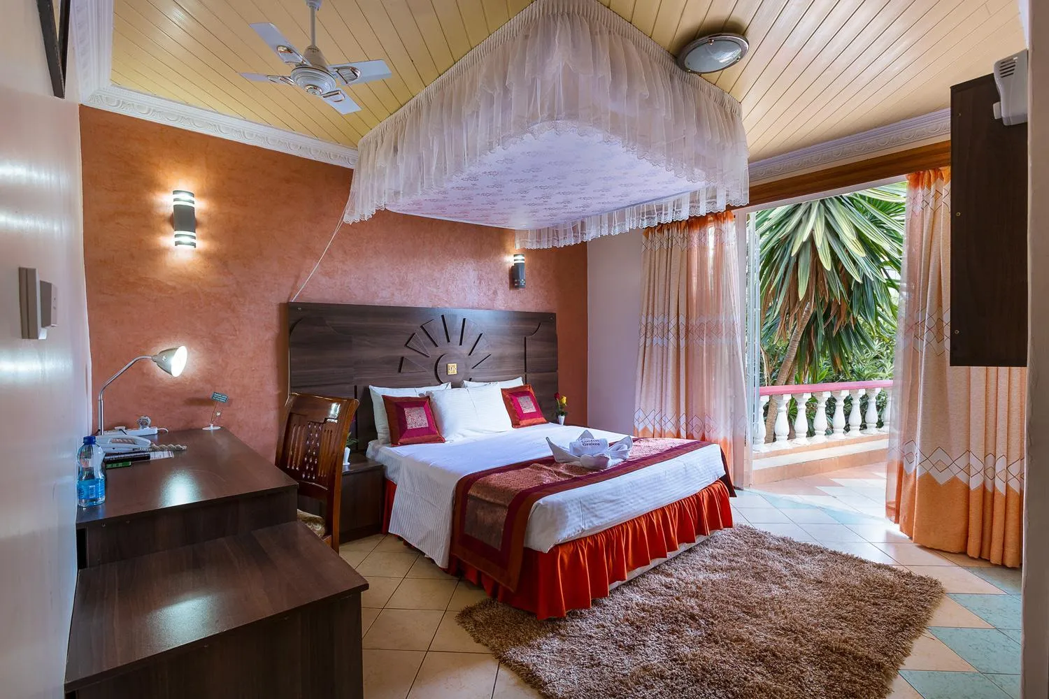 Bed in Comfort Gardens