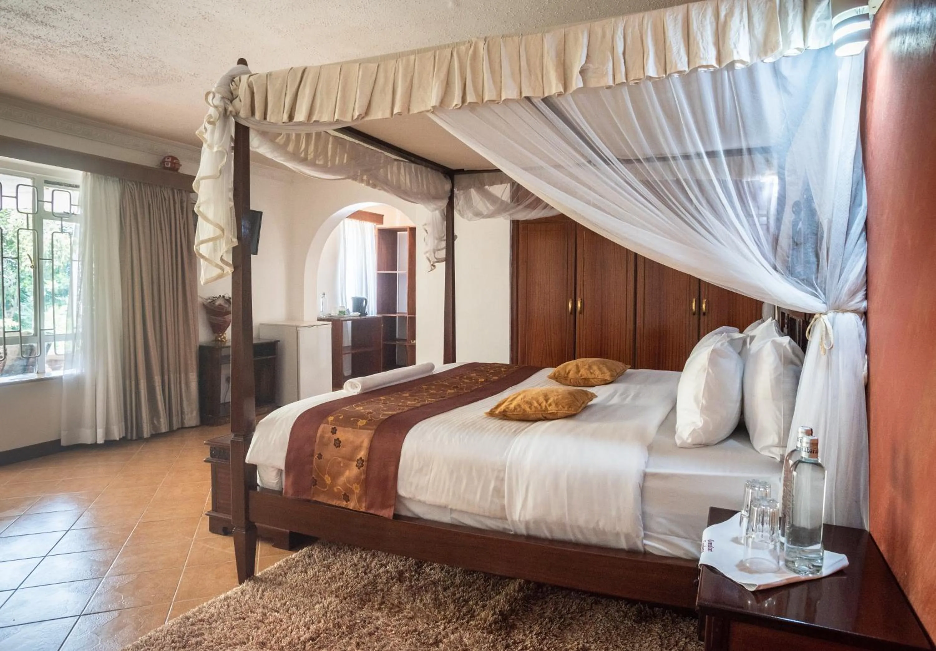 Executive Suite in Comfort Gardens