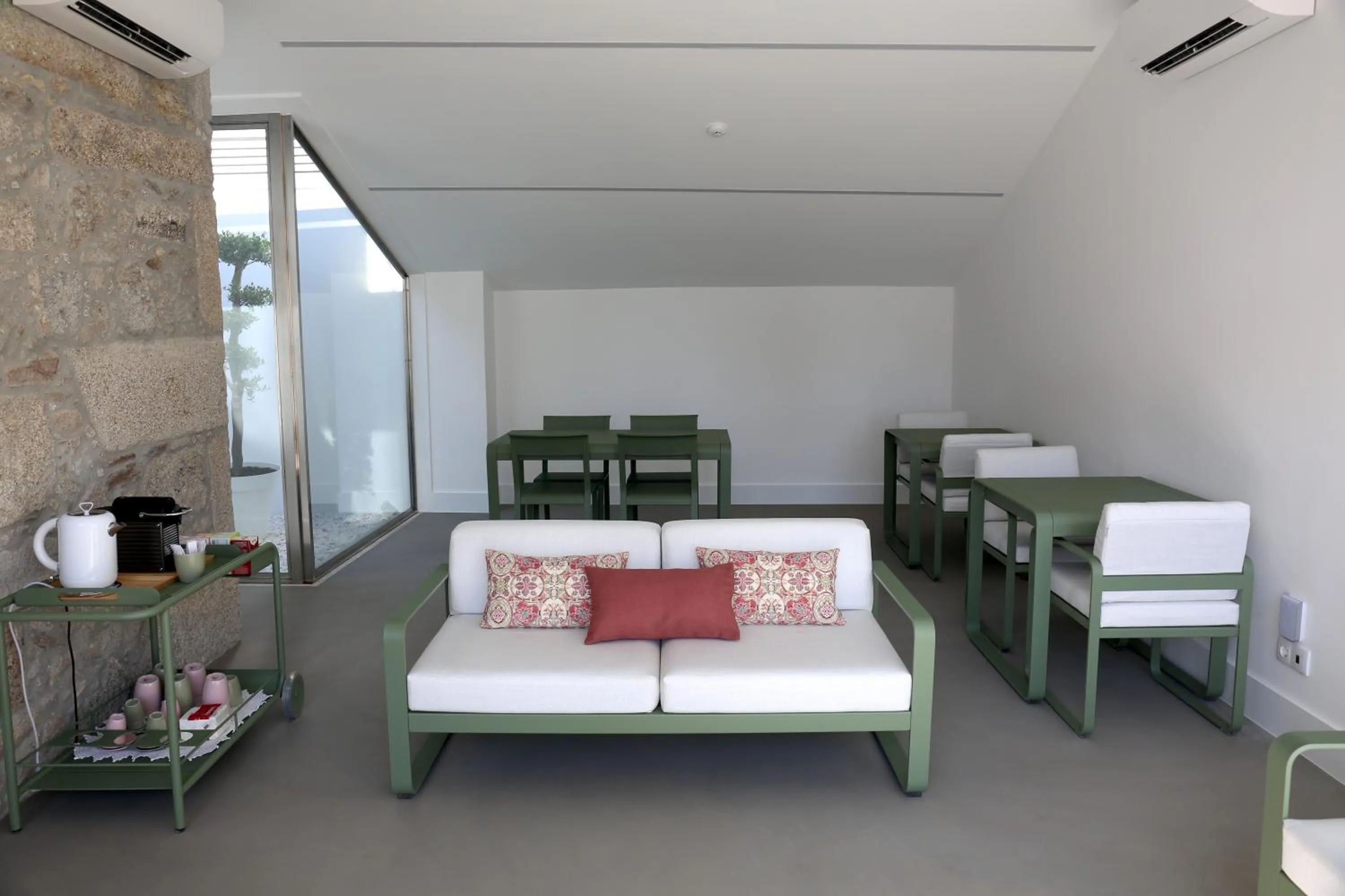 Coffee/tea facilities in Avenida Viana Boutique Suites