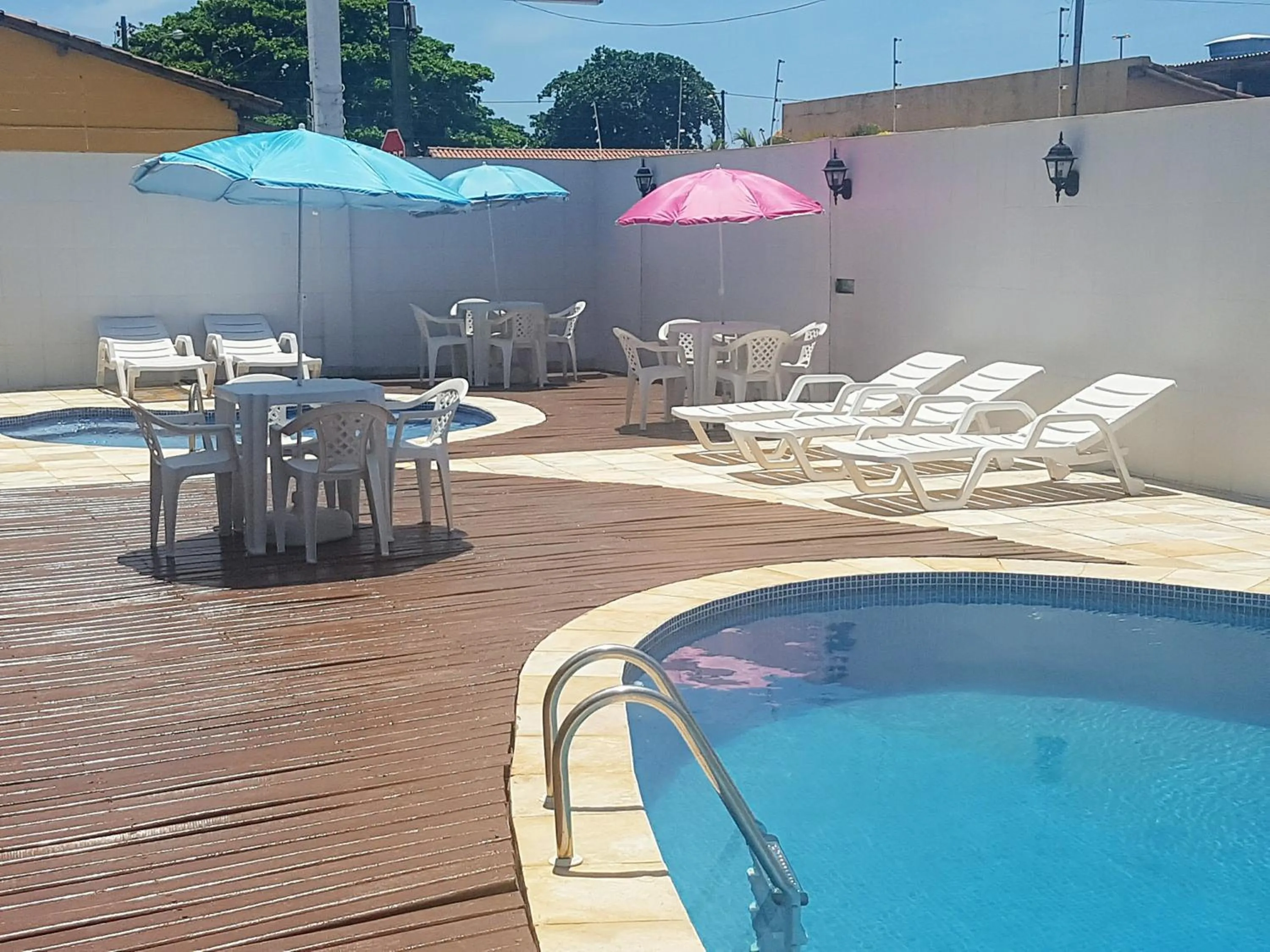 Pool view in Pousada Paradise